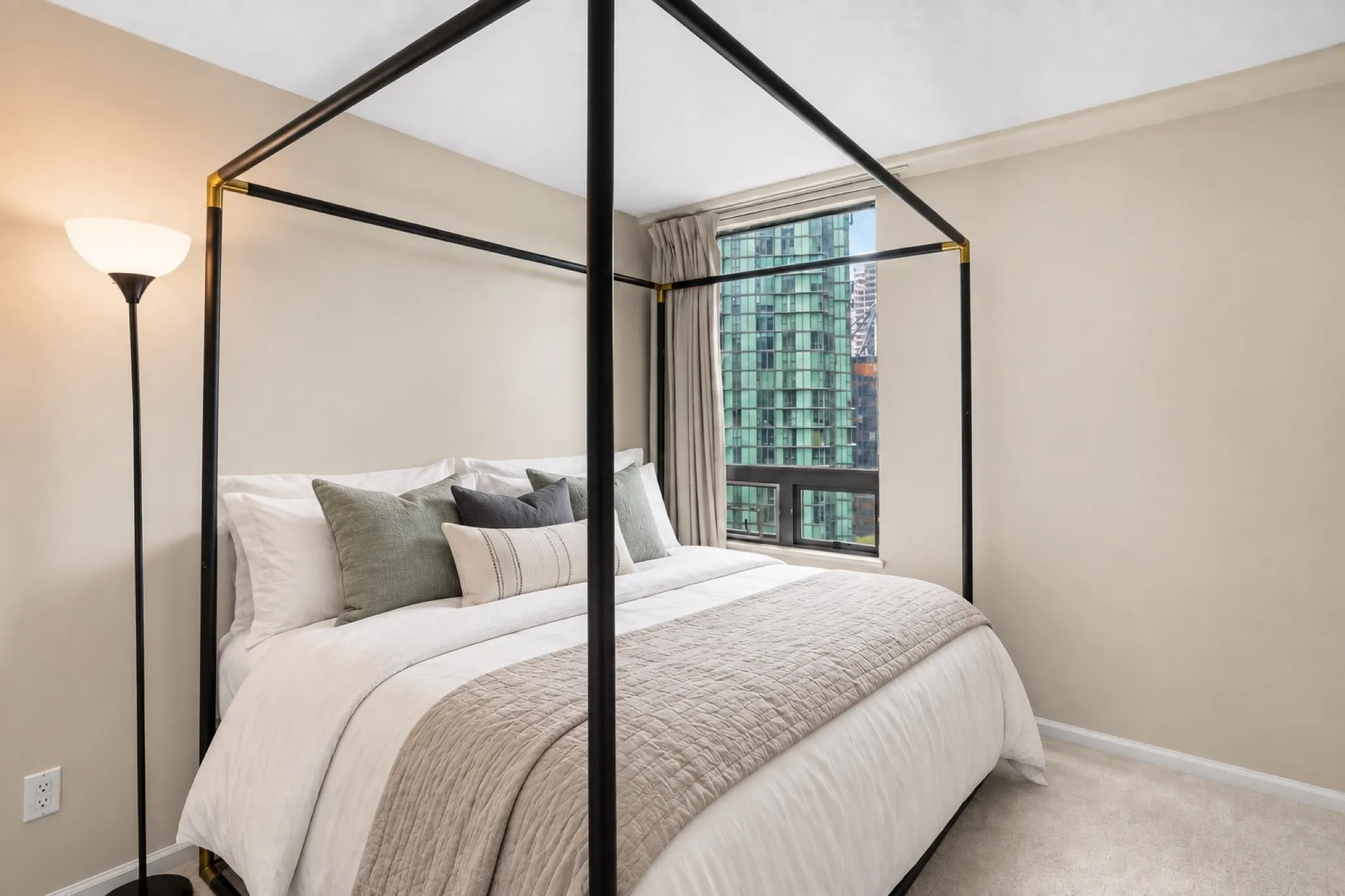 1238 Melville Street #1702