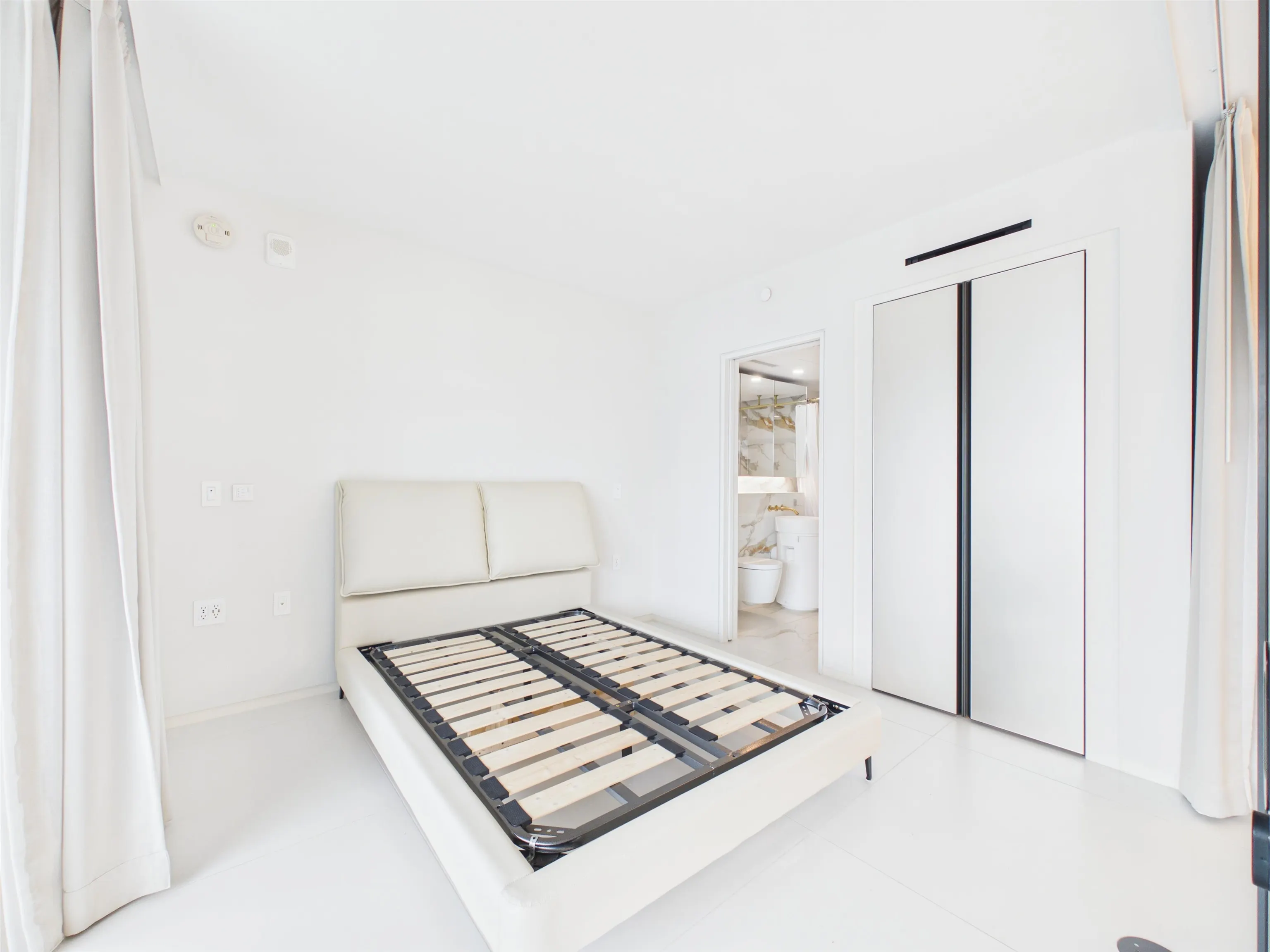 1033 Nelson Street #2201