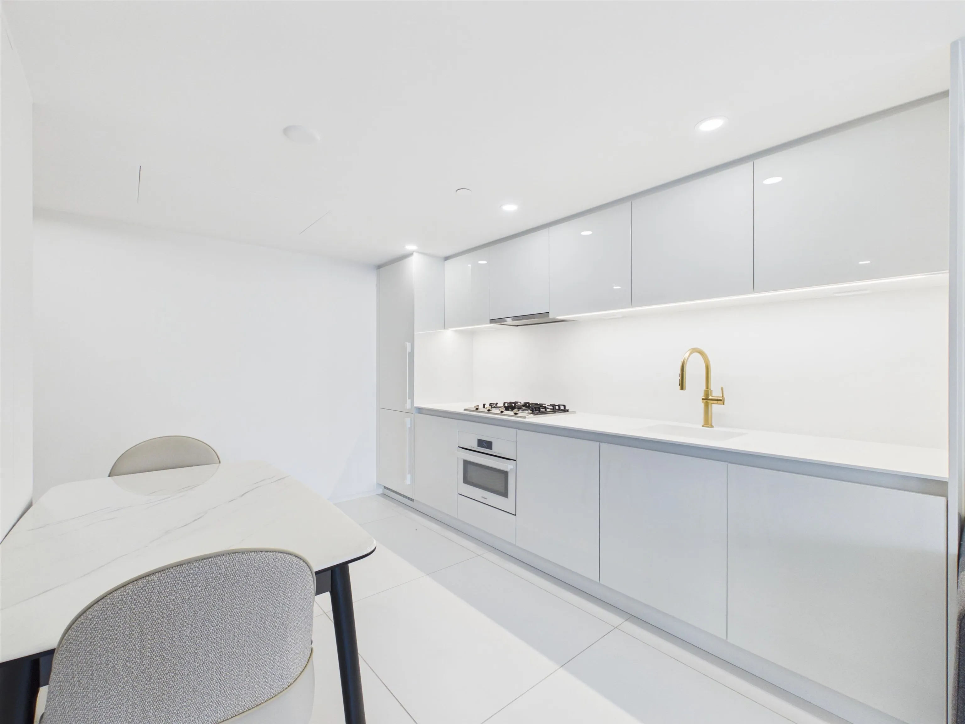 1033 Nelson Street #2201