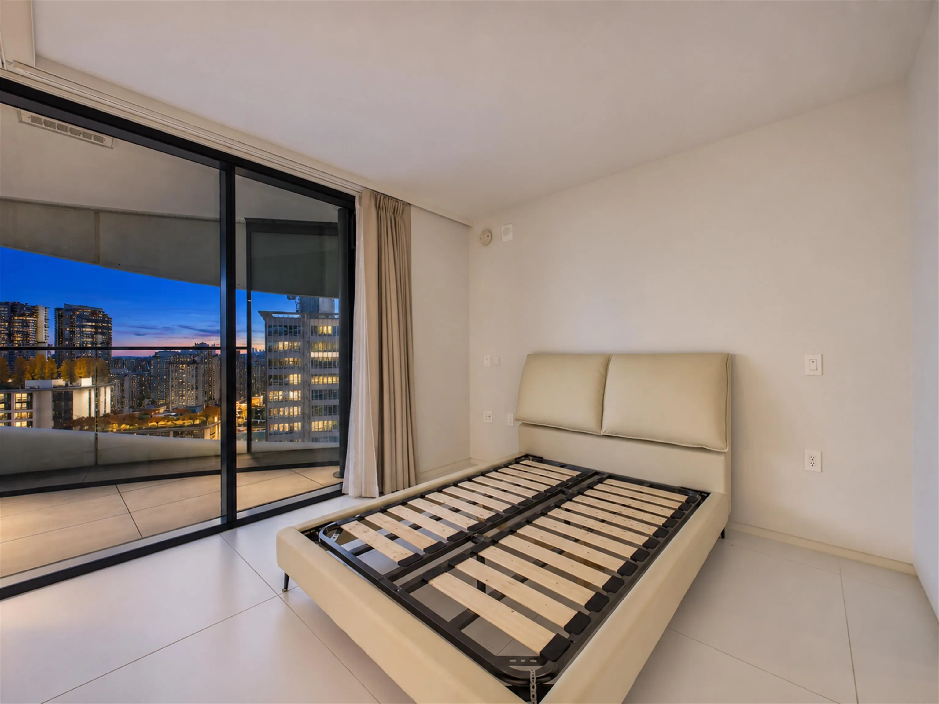 1033 Nelson Street #2201