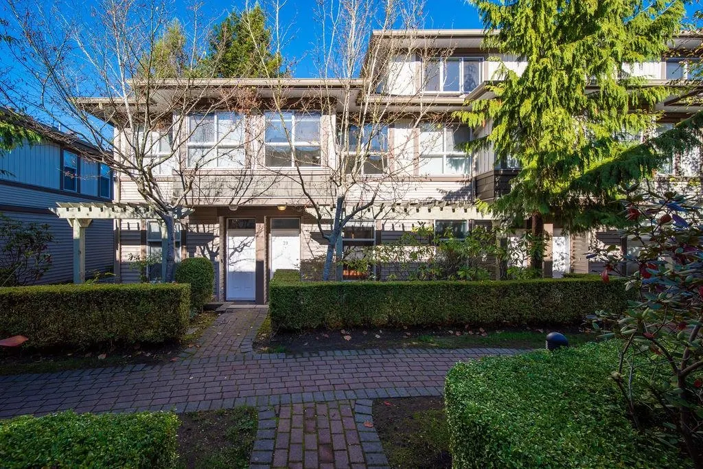 15353 100 Avenue #39