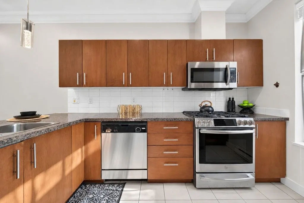 15353 100 Avenue #39