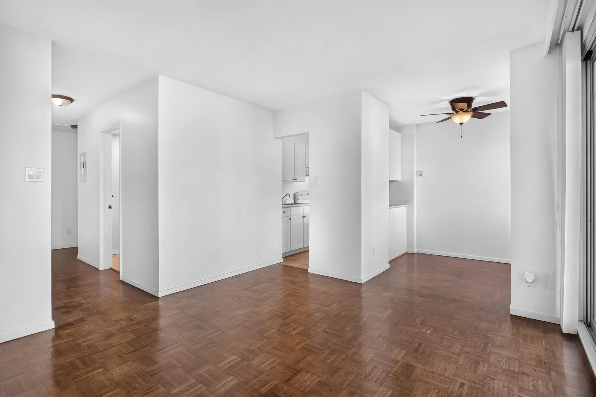 1219 Harwood Street #401