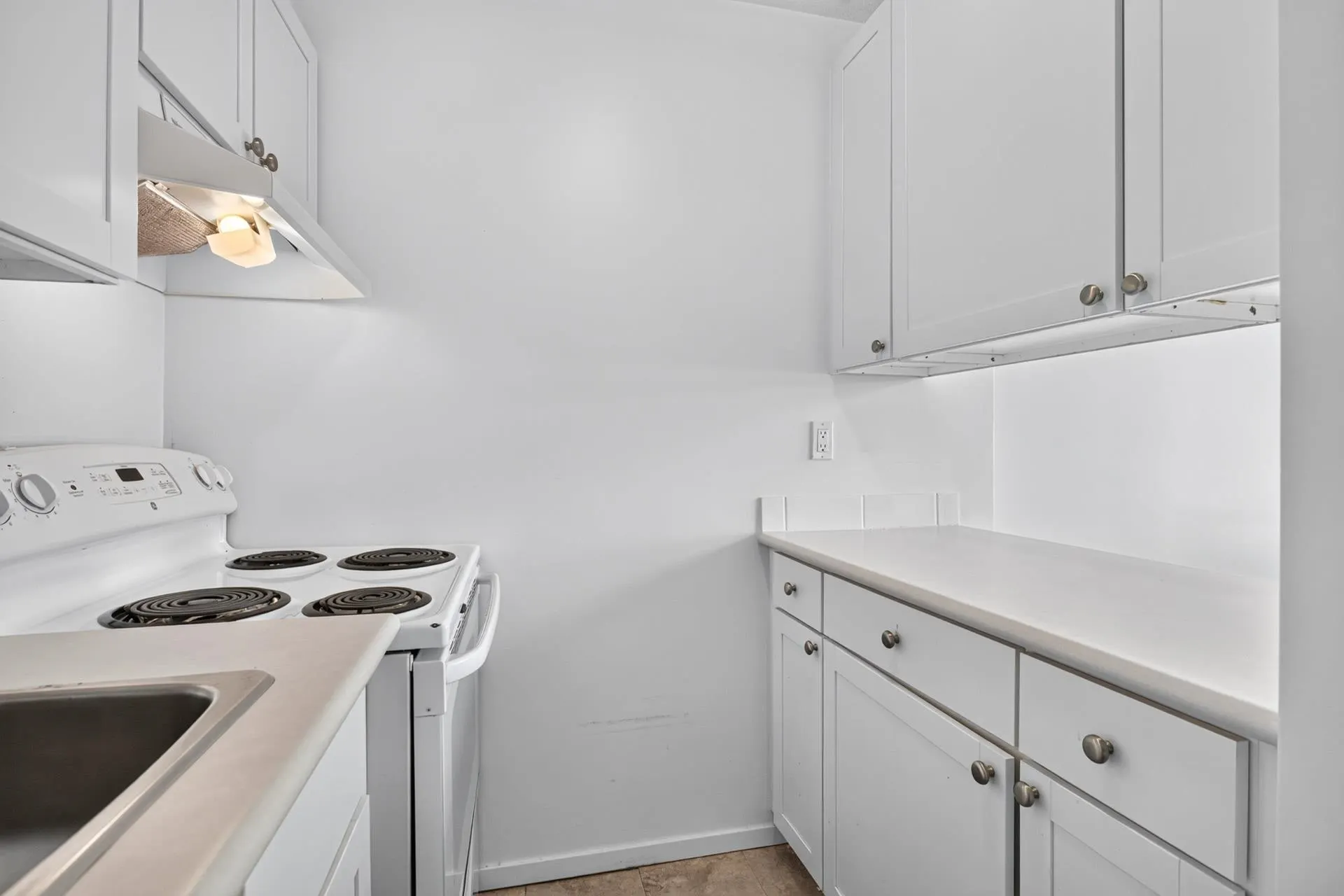 1219 Harwood Street #401