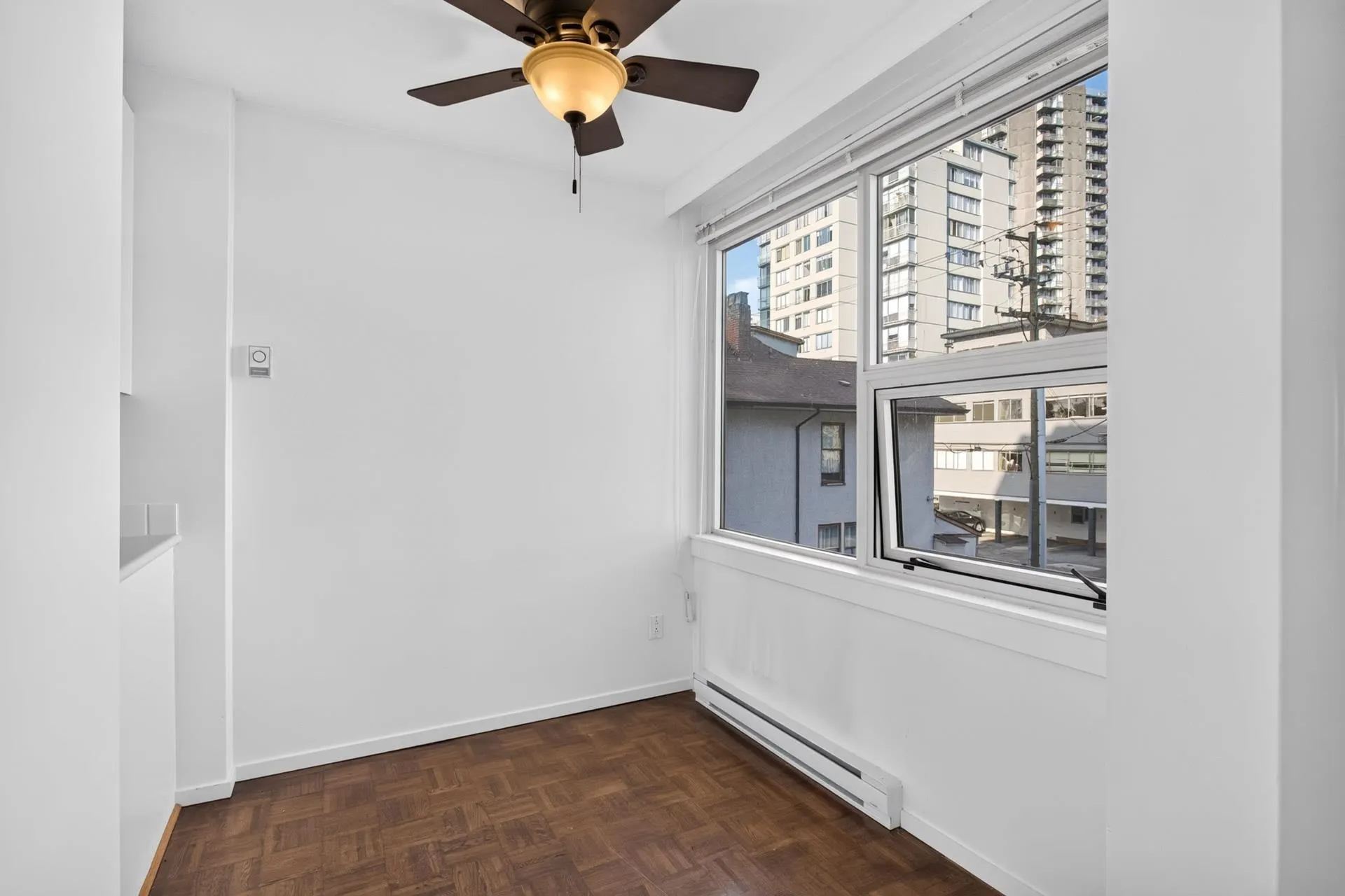 1219 Harwood Street #401