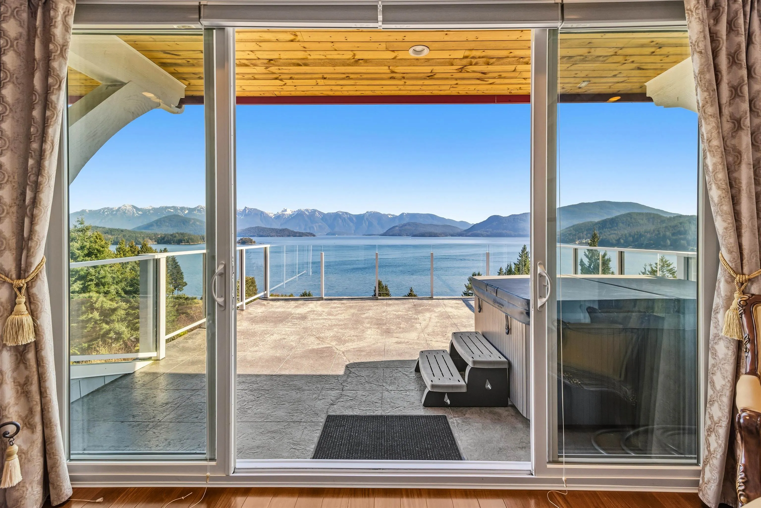 1128 Twin Isle Drive