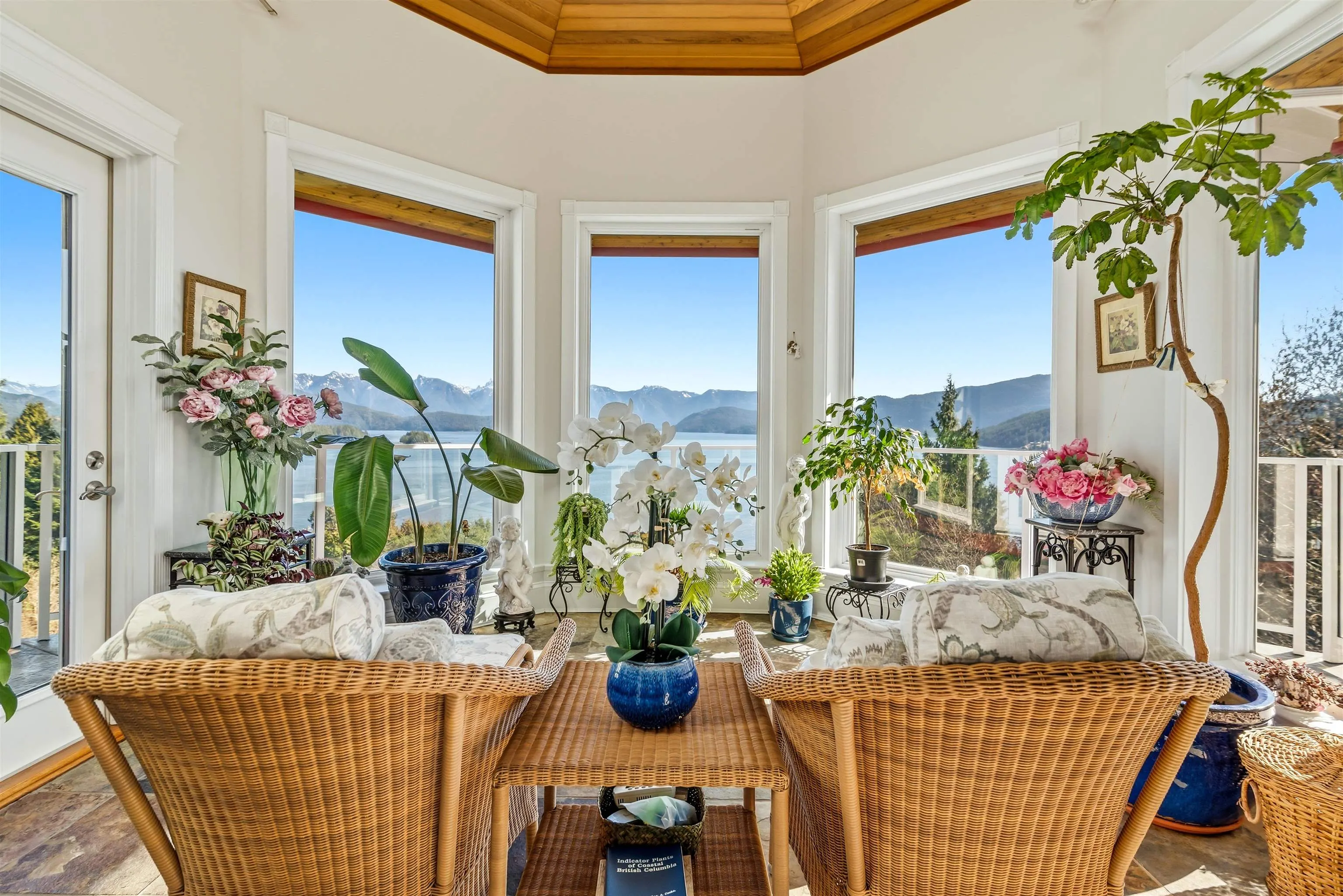 1128 Twin Isle Drive