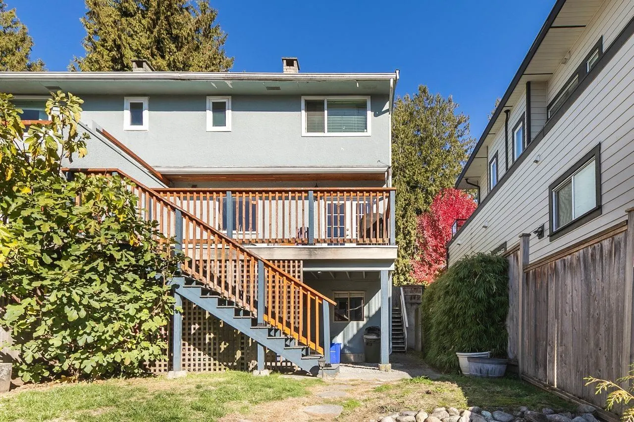 355 E 4th Street