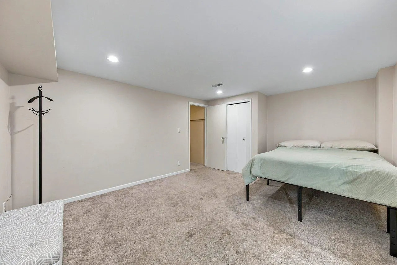 355 E 4th Street