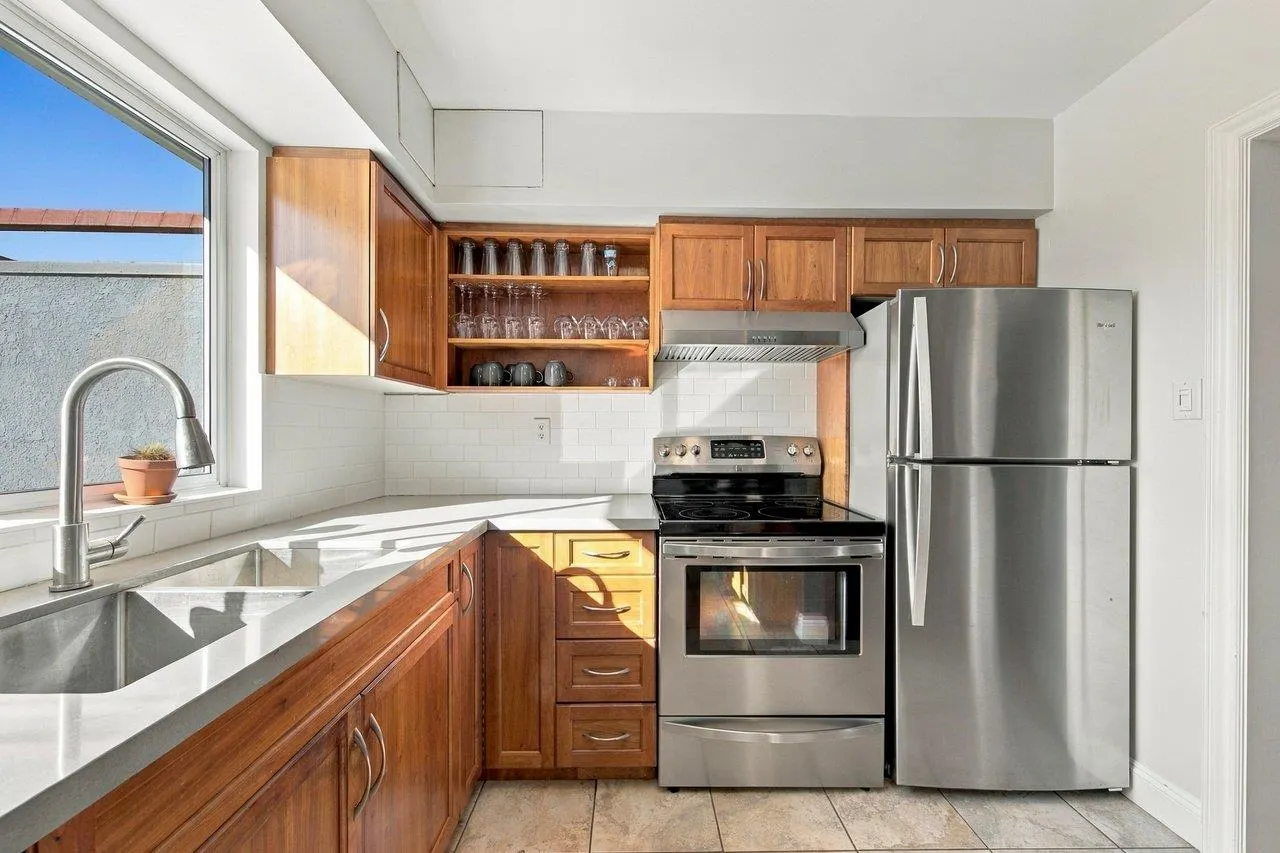 355 E 4th Street