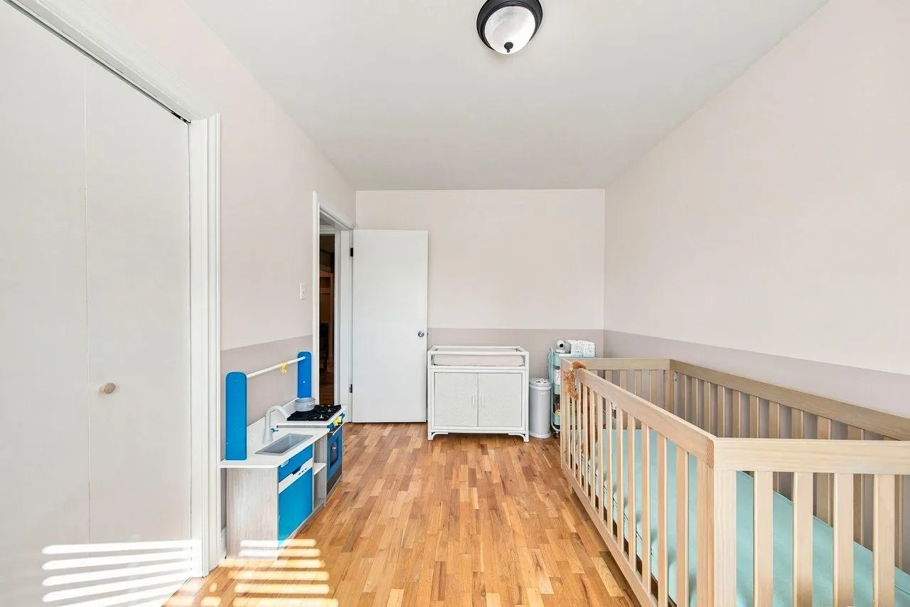 355 E 4th Street