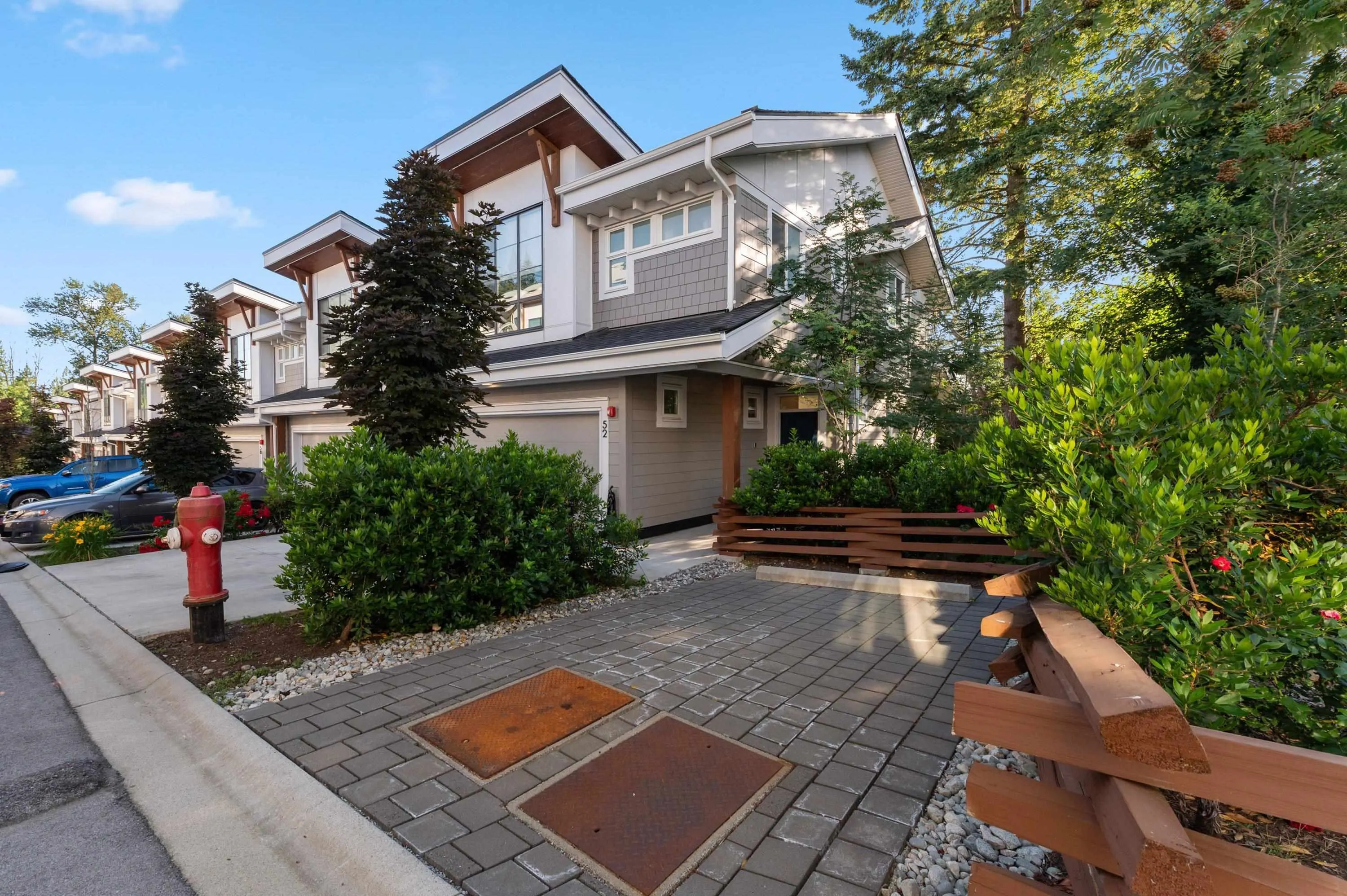 23183 136 Avenue #52