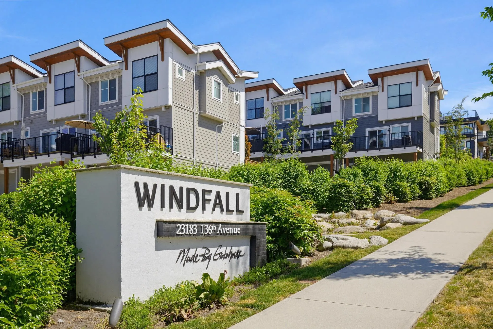 23183 136 Avenue #52