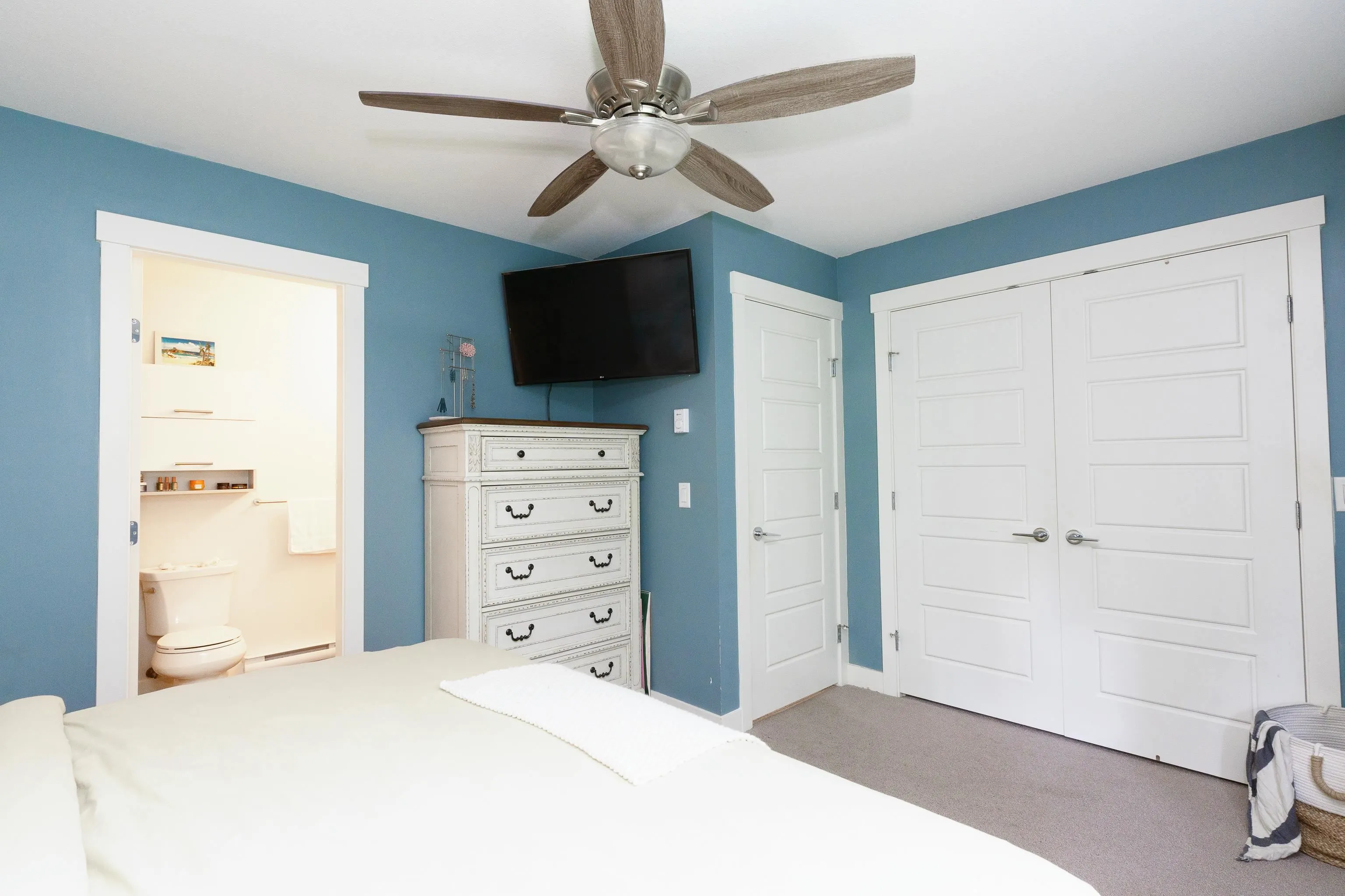 1219 Burke Mountain Street #30