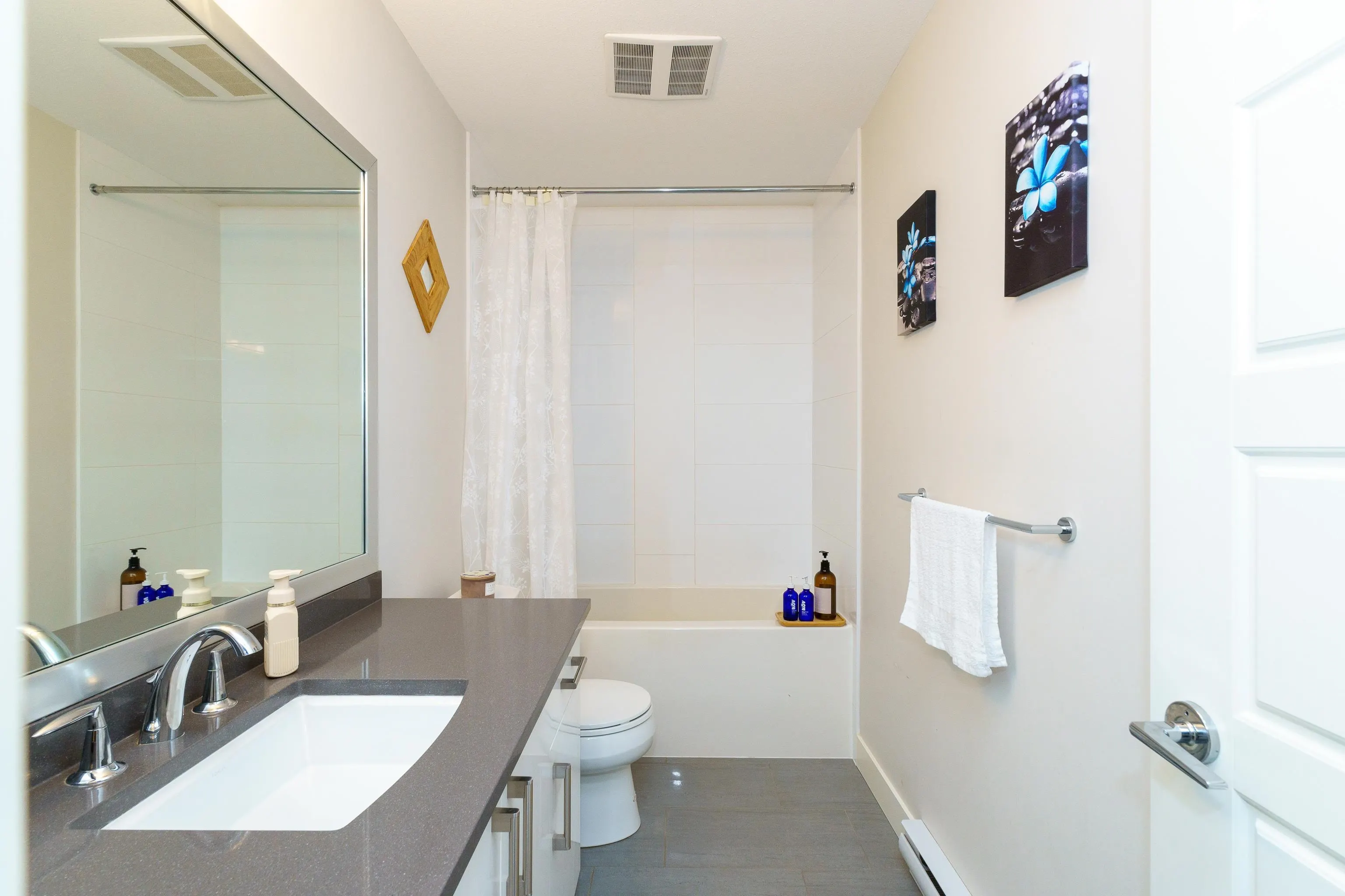 1219 Burke Mountain Street #30