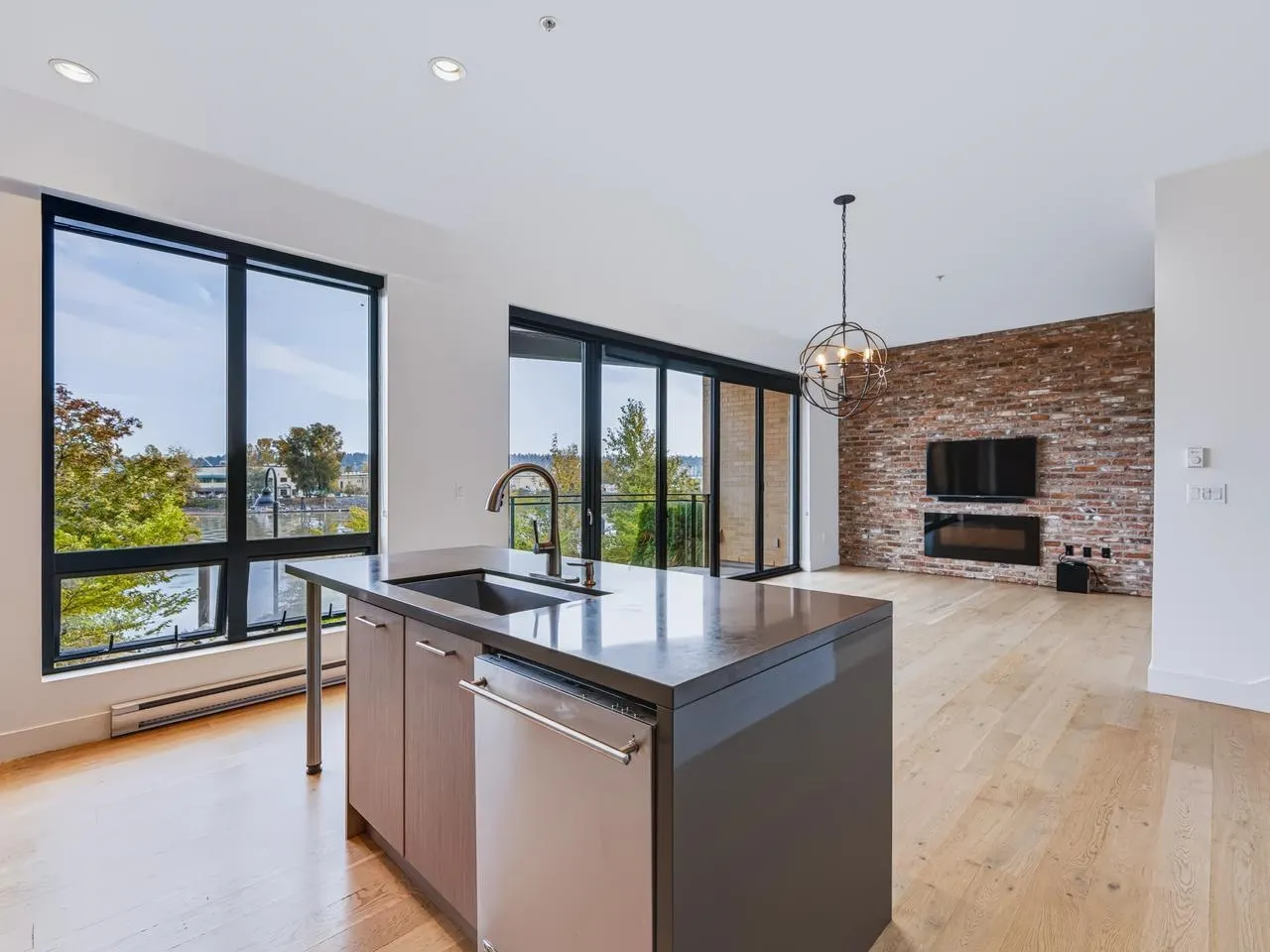 220 Salter Street #212