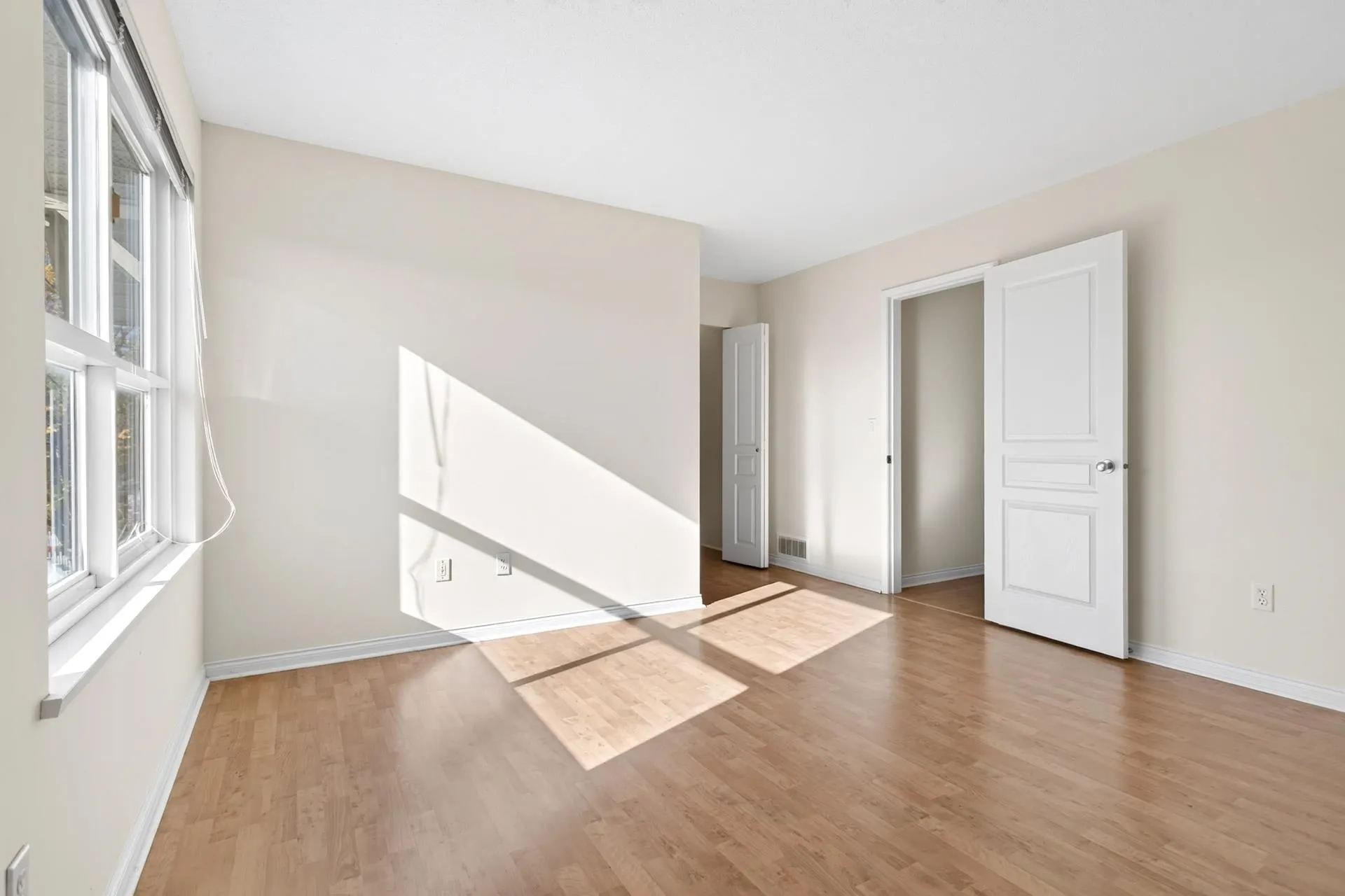 111 Foundry Row