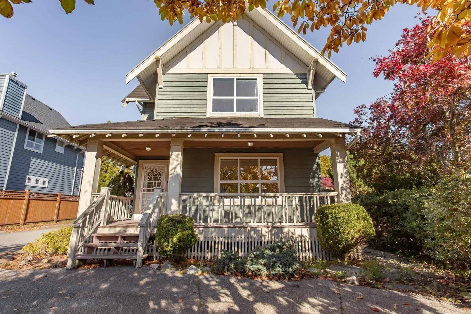 111 Foundry Row