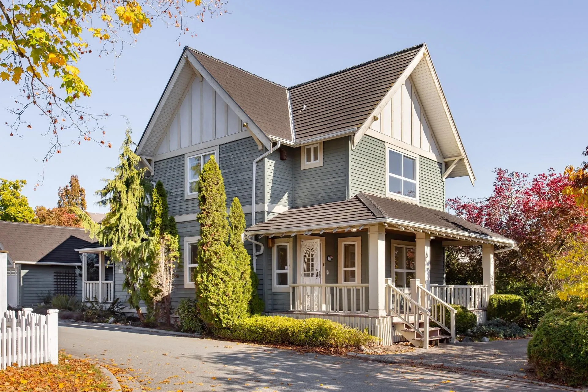 111 Foundry Row