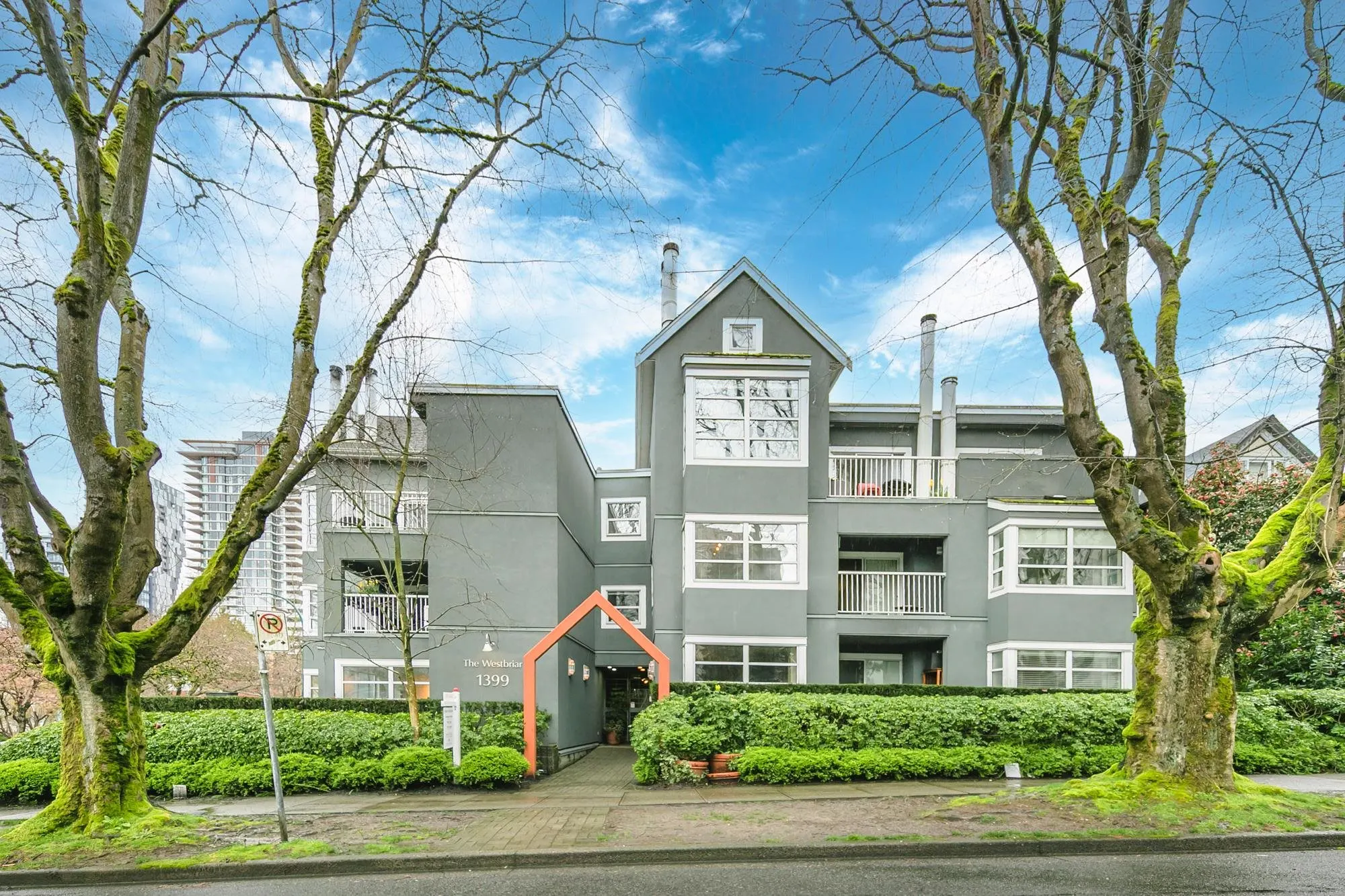 1399 Barclay Street #206