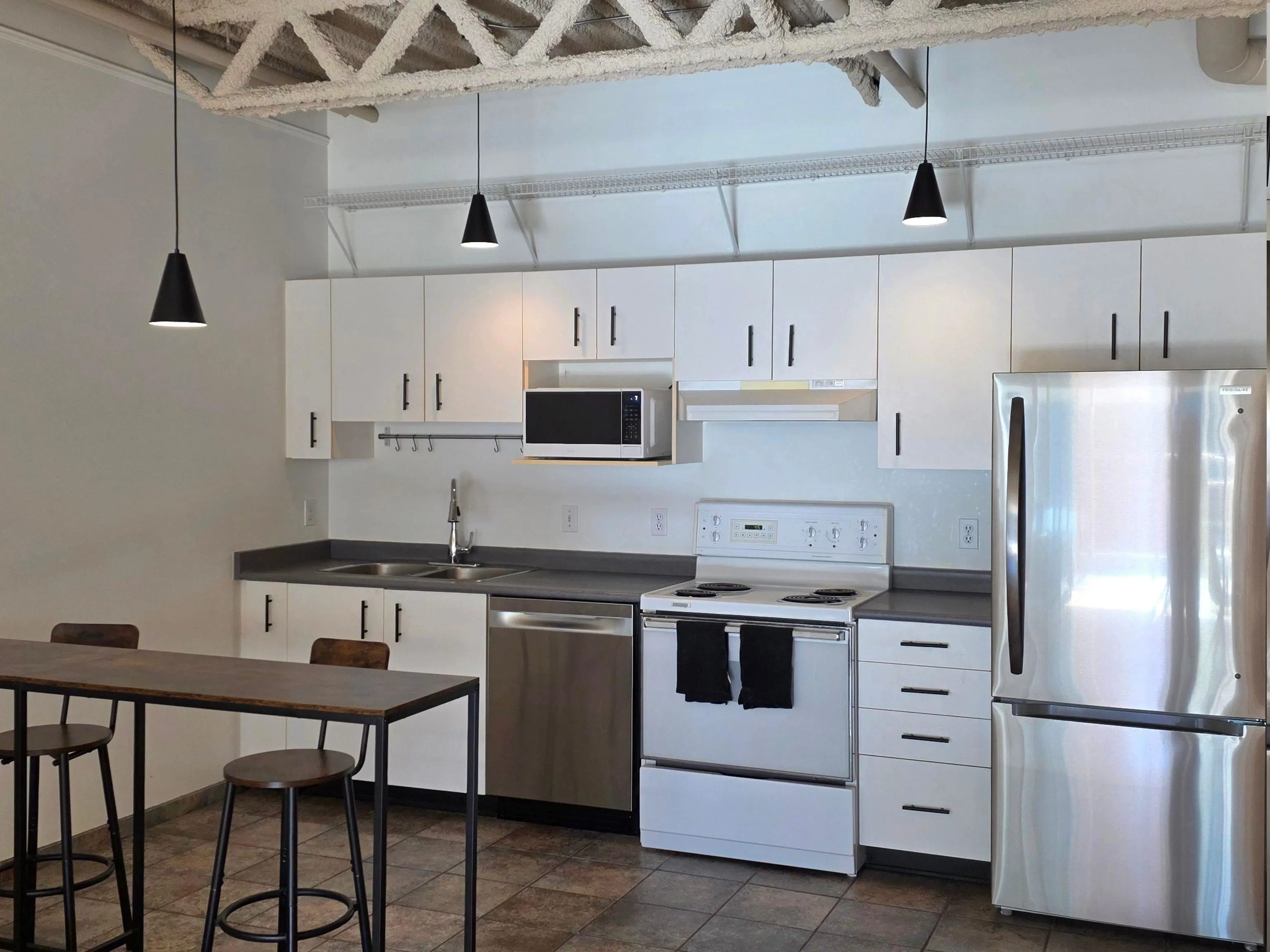 350 E 2nd Avenue #407