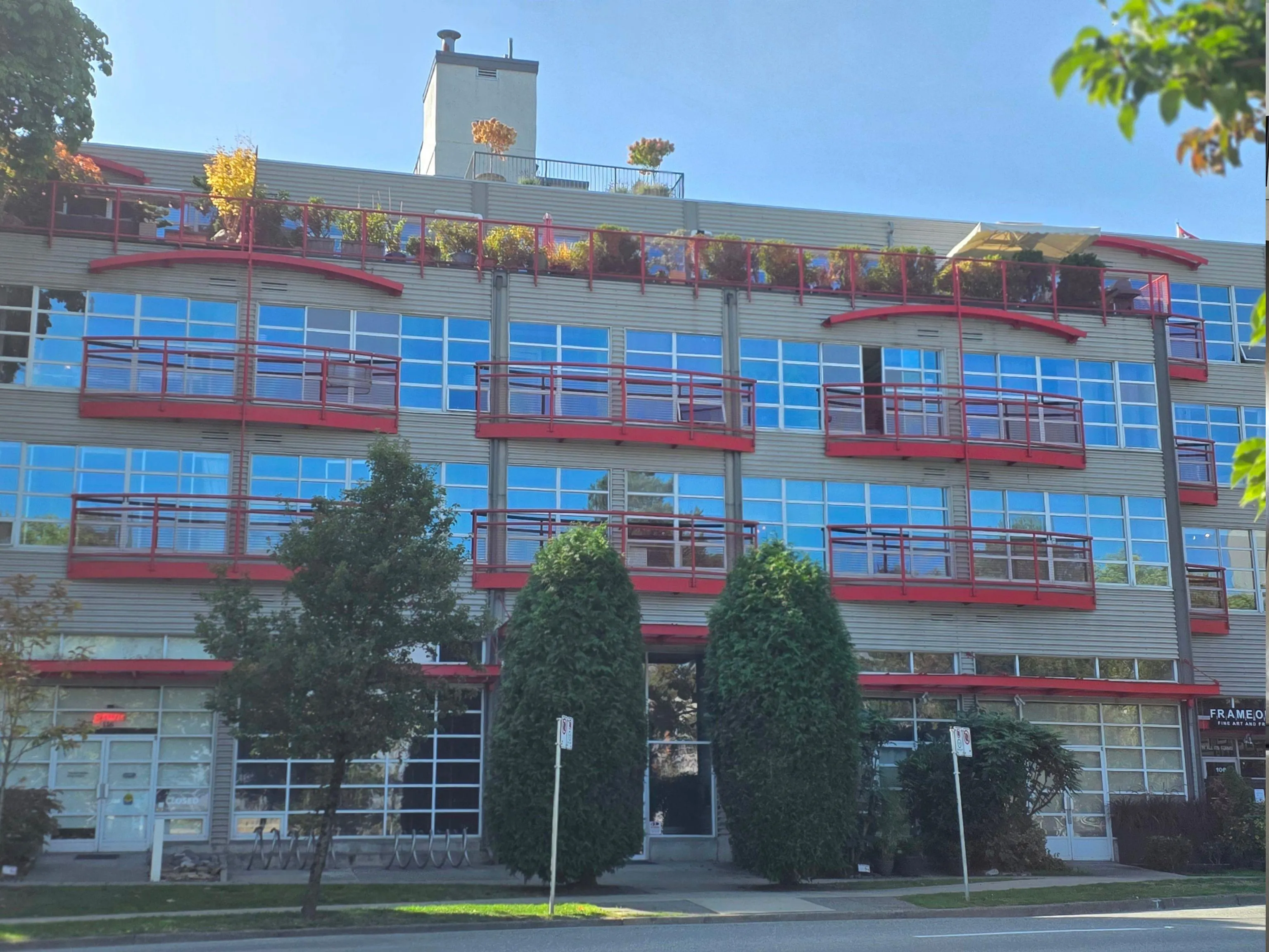 350 E 2nd Avenue #407