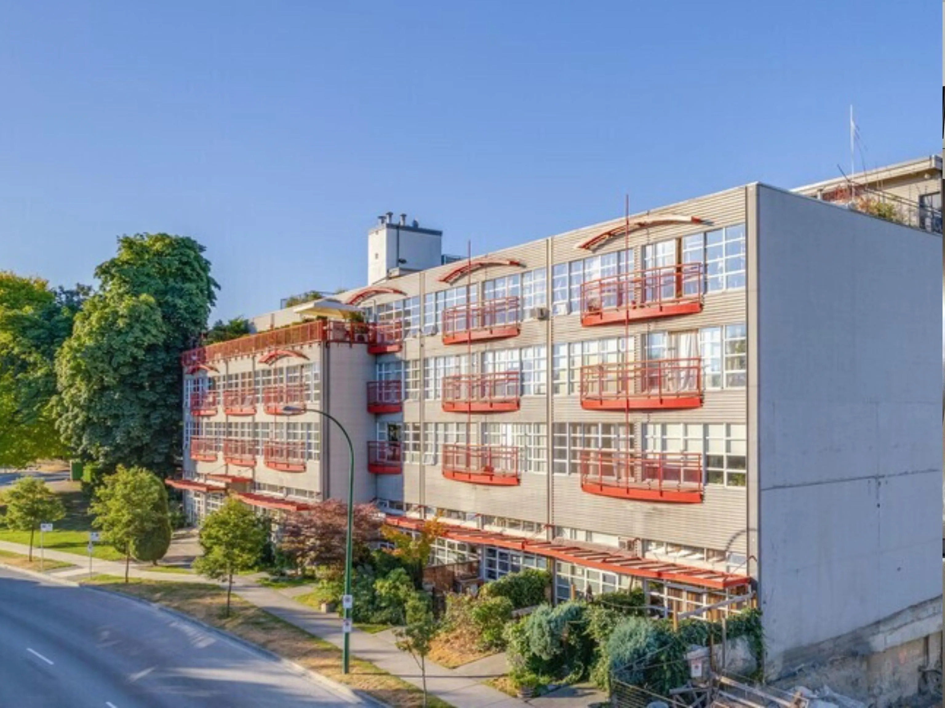 350 E 2nd Avenue #407
