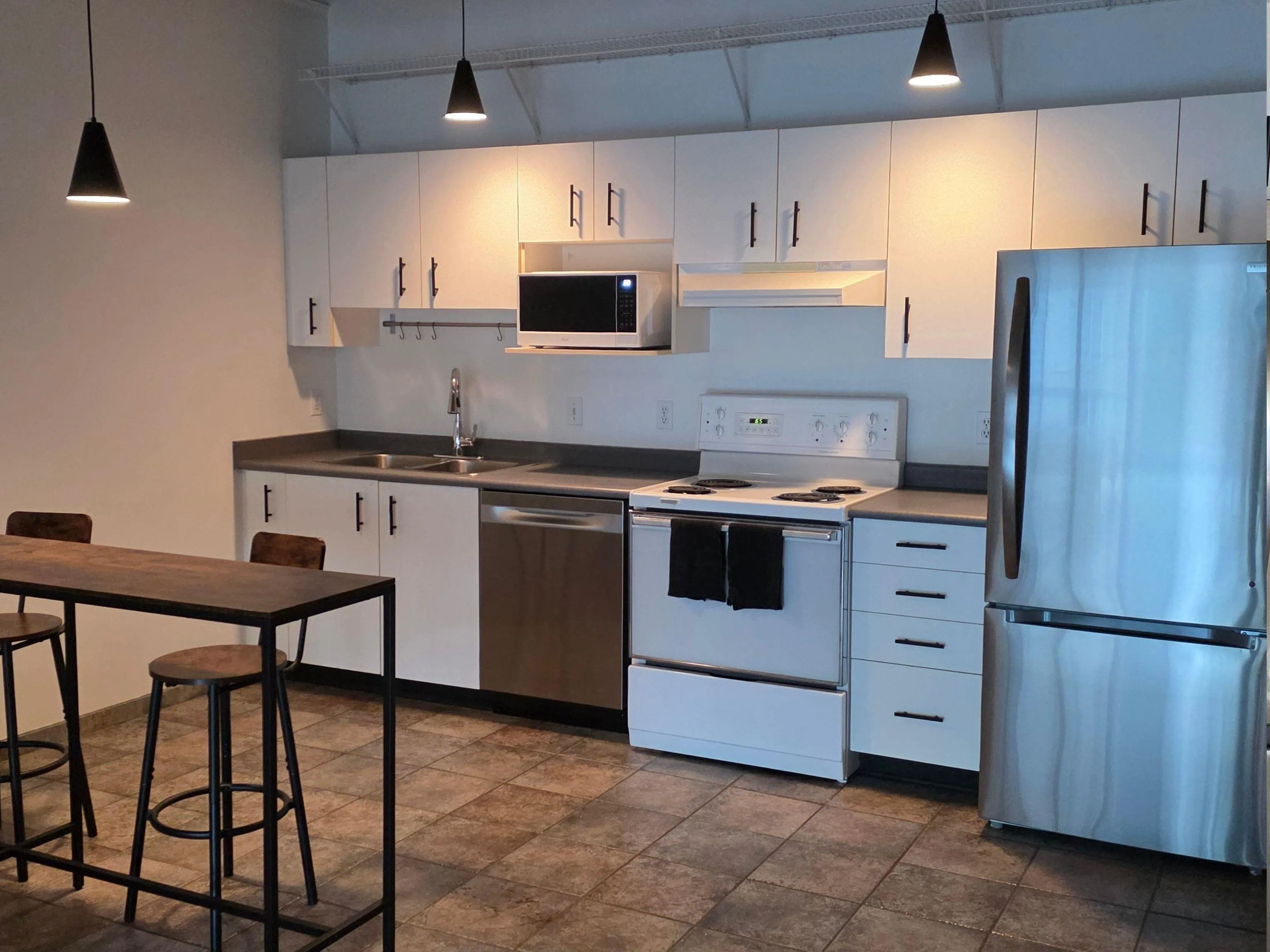 350 E 2nd Avenue #407