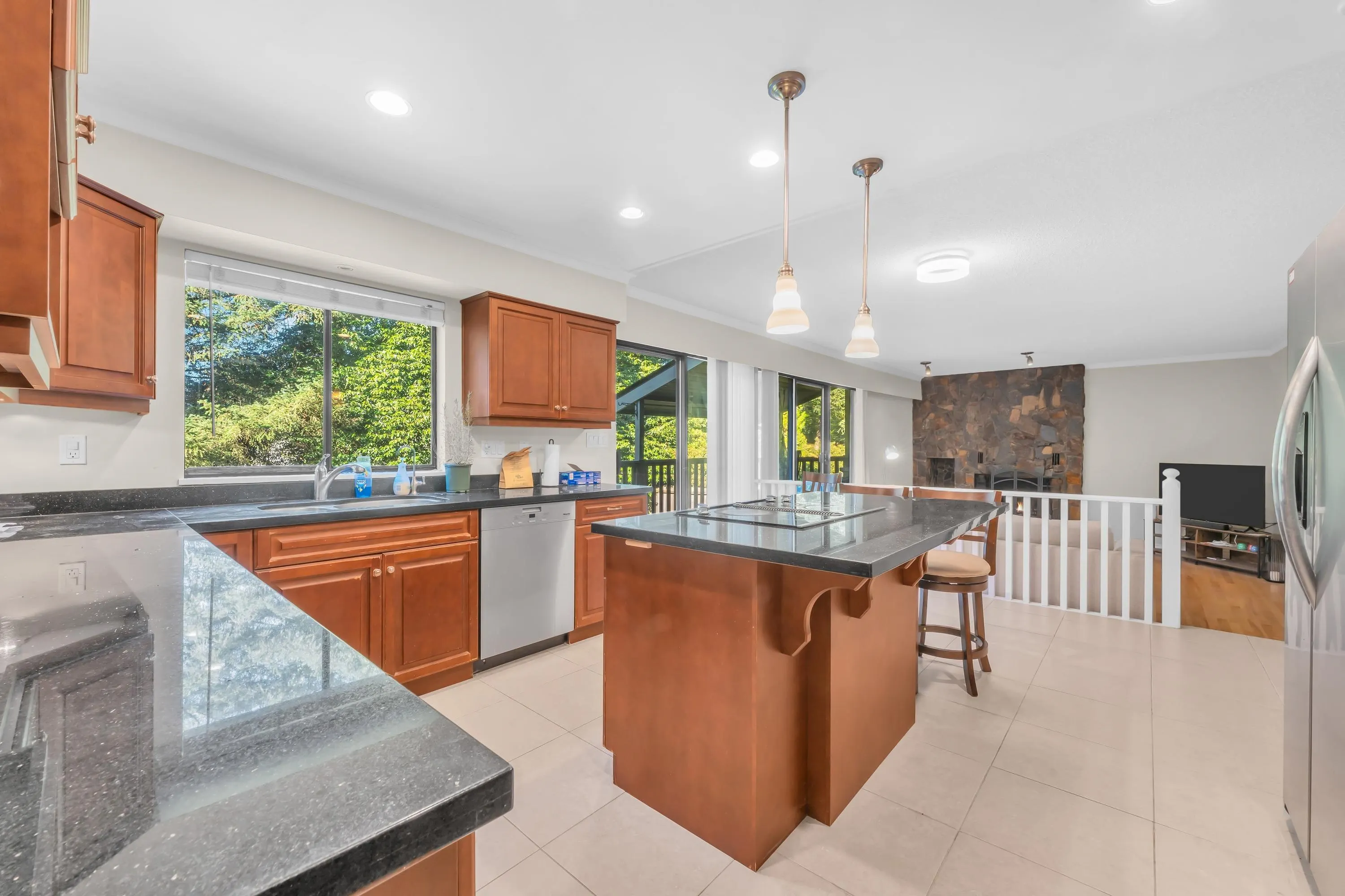 3635 Lynndale Crescent