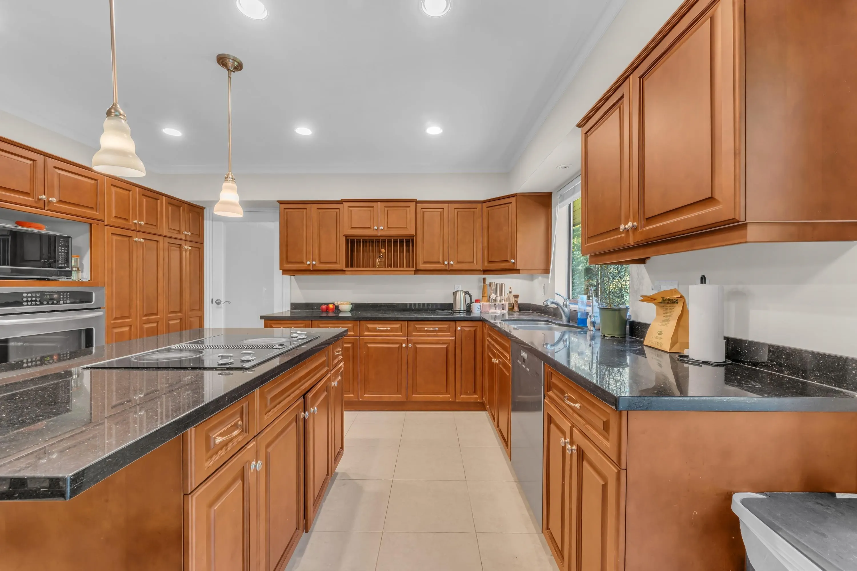 3635 Lynndale Crescent