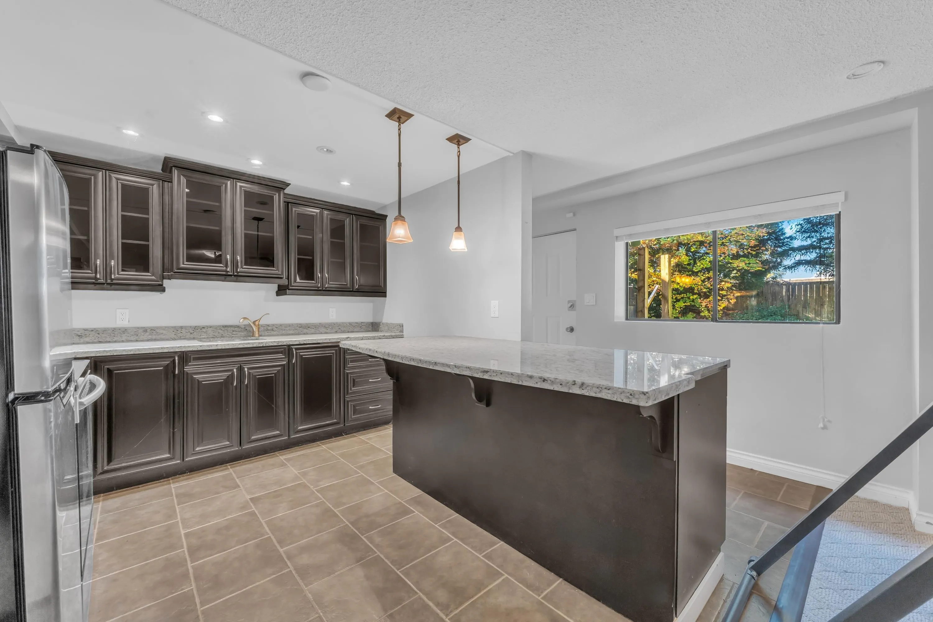 3635 Lynndale Crescent