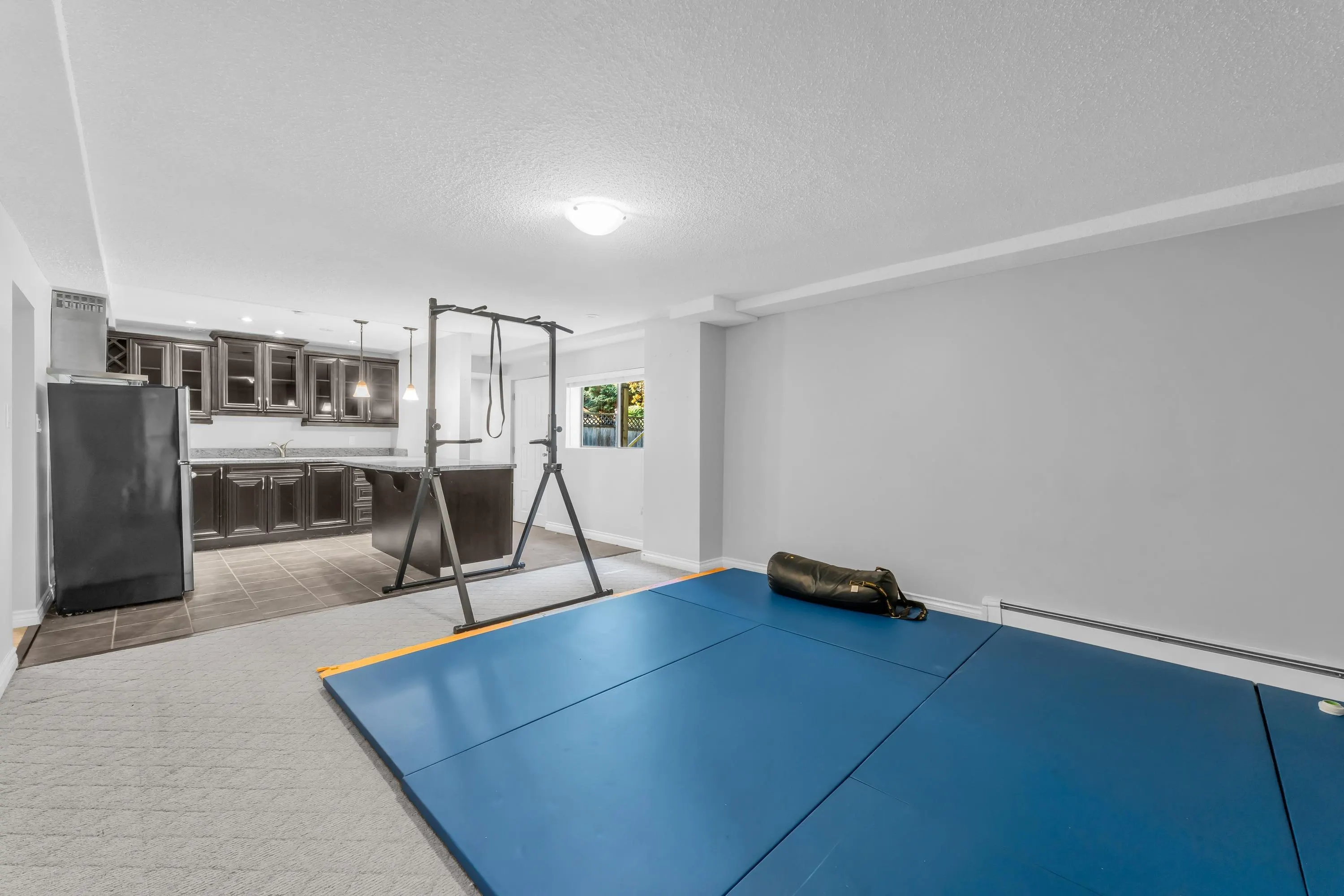 3635 Lynndale Crescent