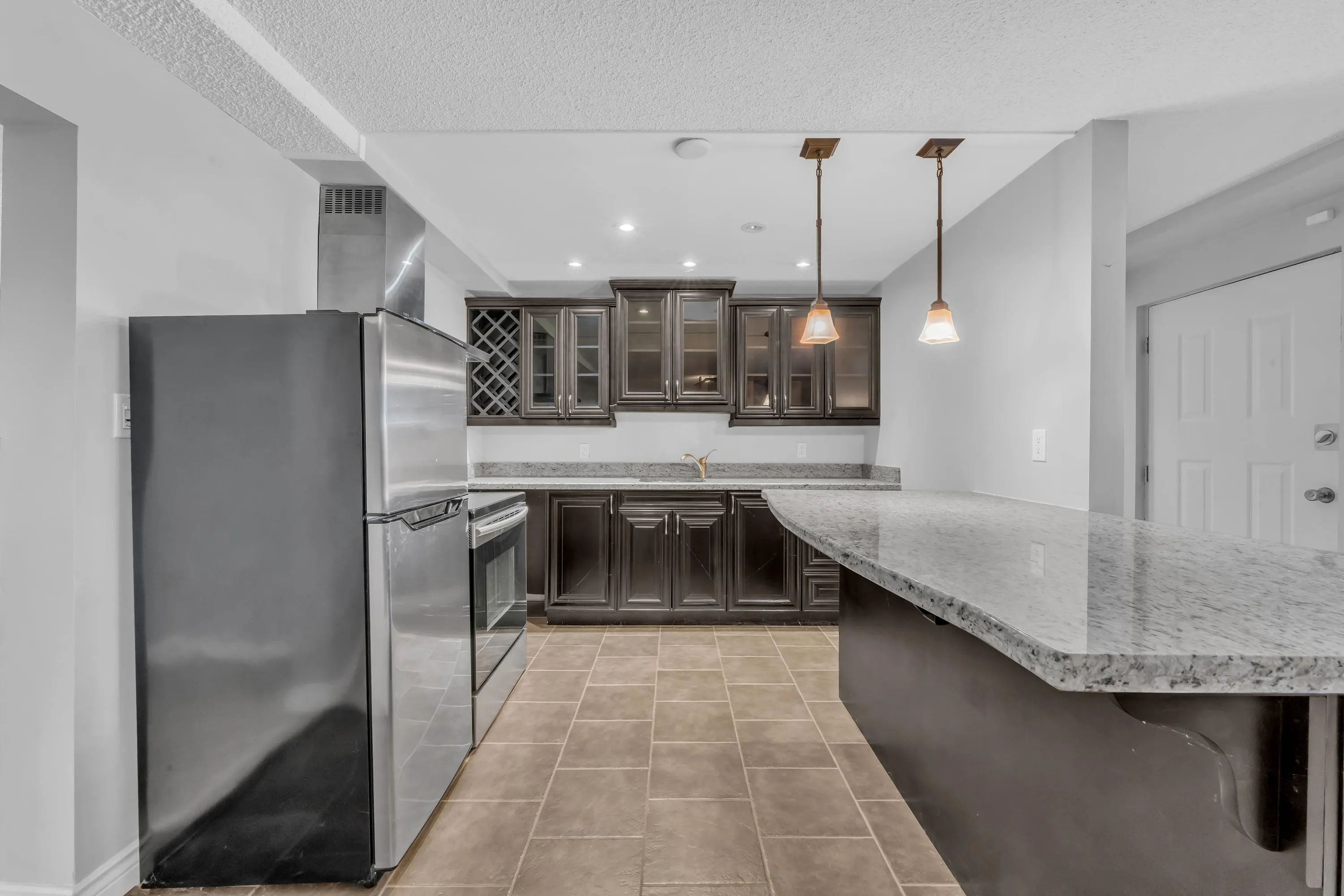 3635 Lynndale Crescent
