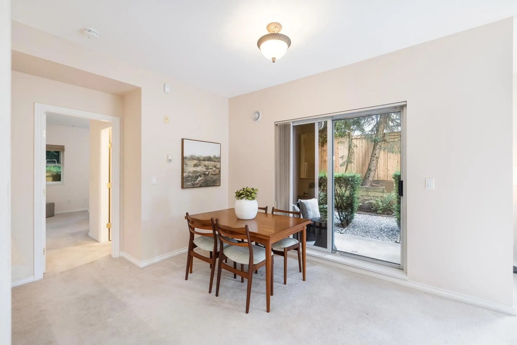 678 W Queens Road #206