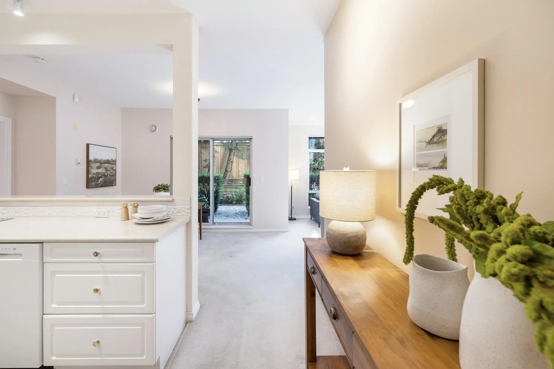 678 W Queens Road #206