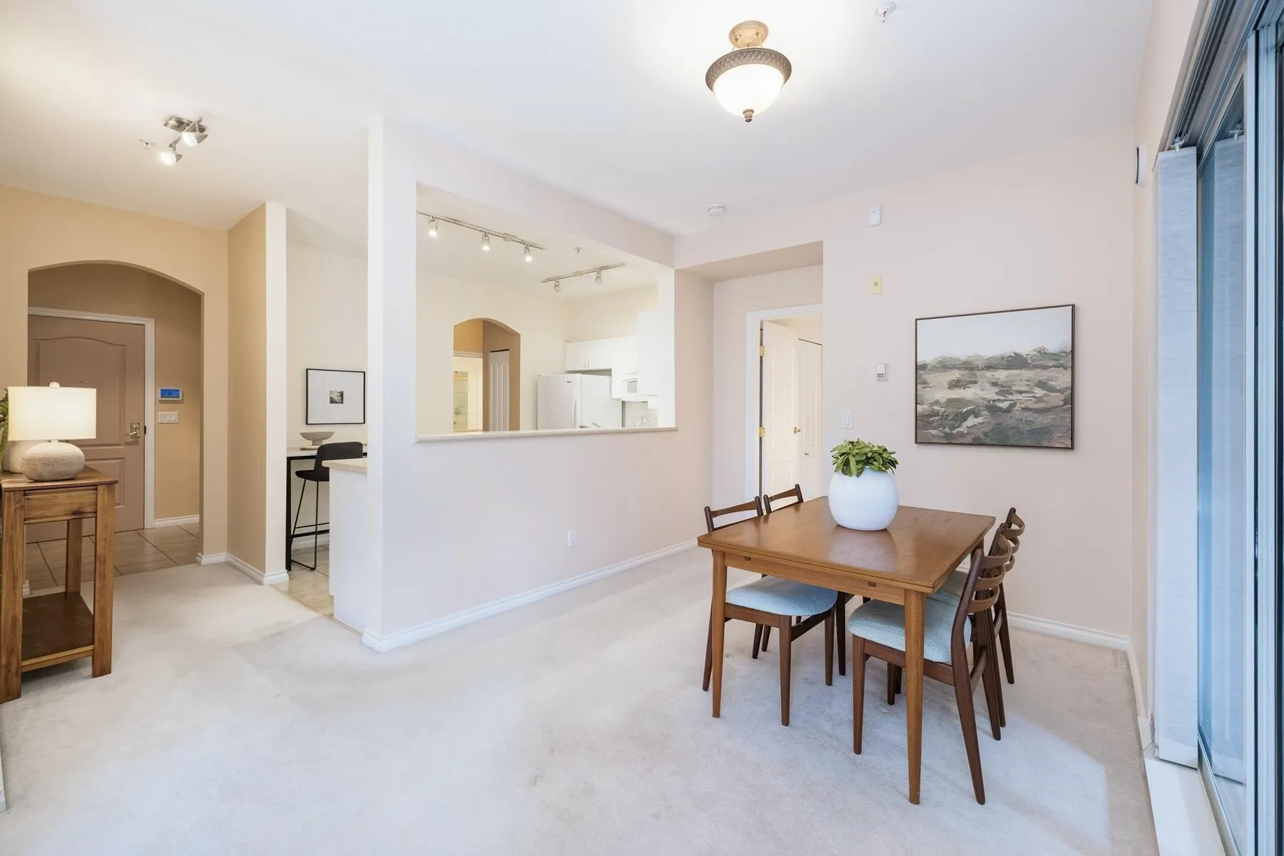 678 W Queens Road #206