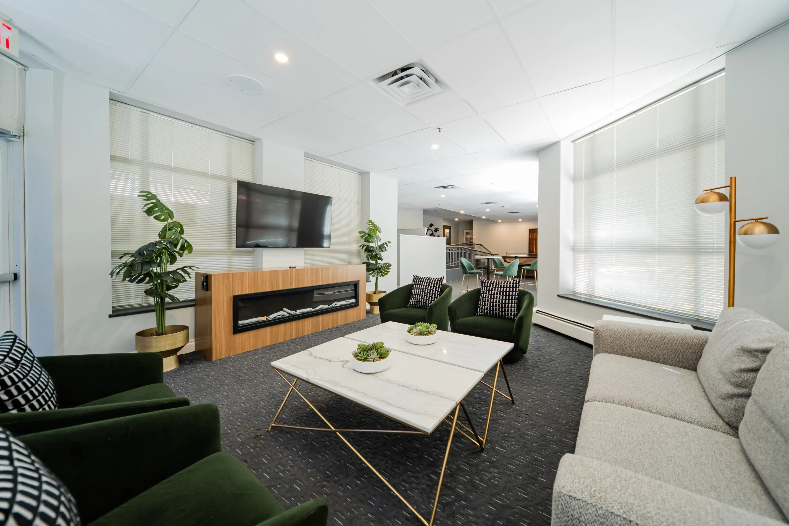 1010 Burnaby Street #905