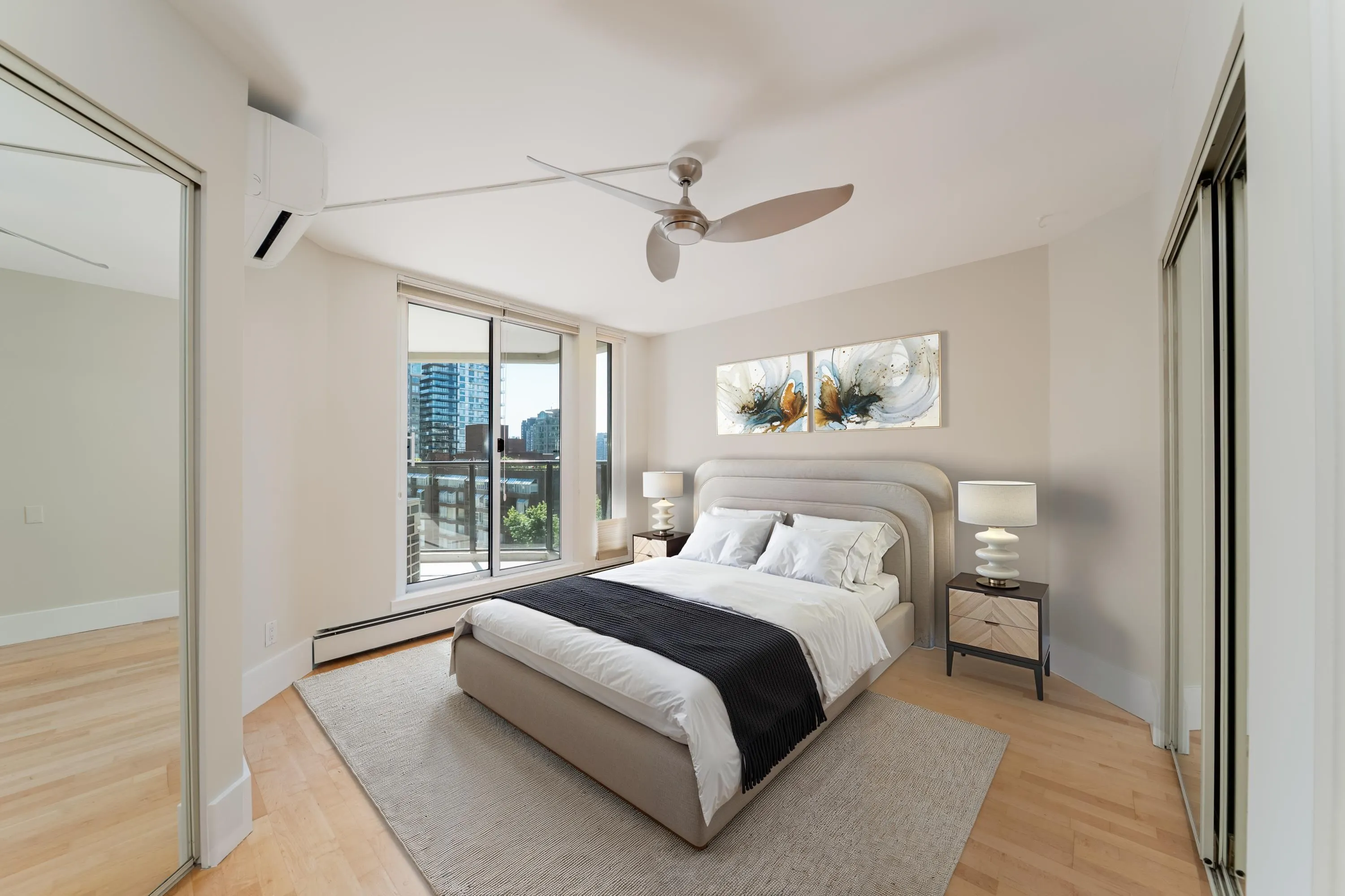 1010 Burnaby Street #905
