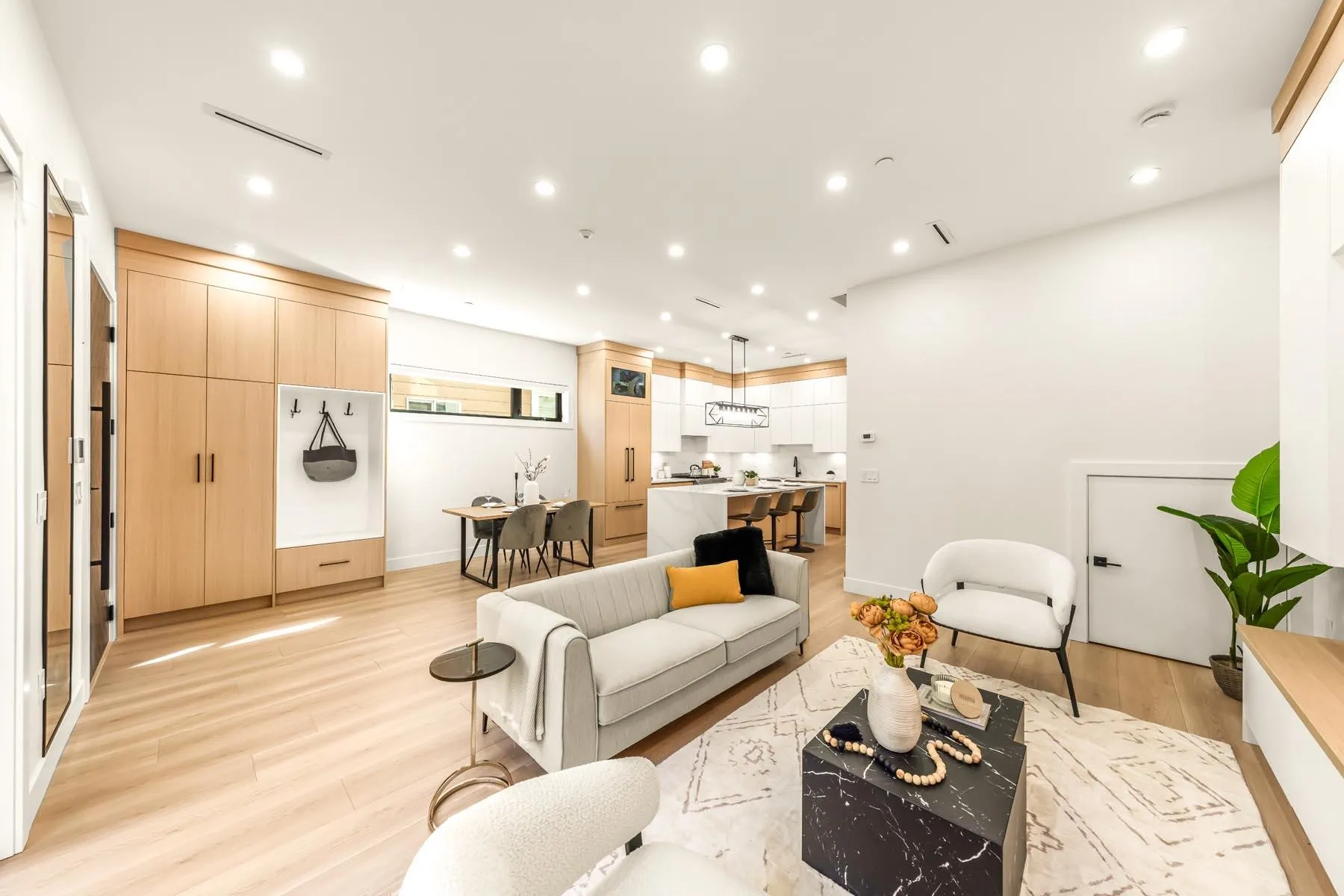 2686 Mcgill Street #1