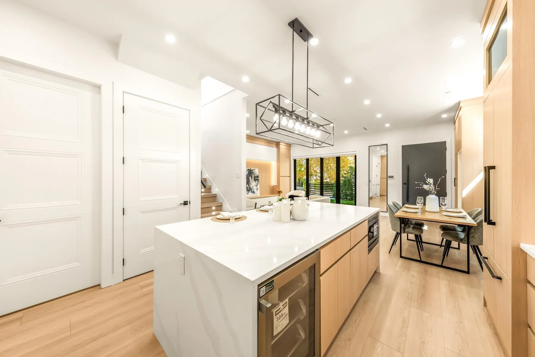 2686 Mcgill Street #1