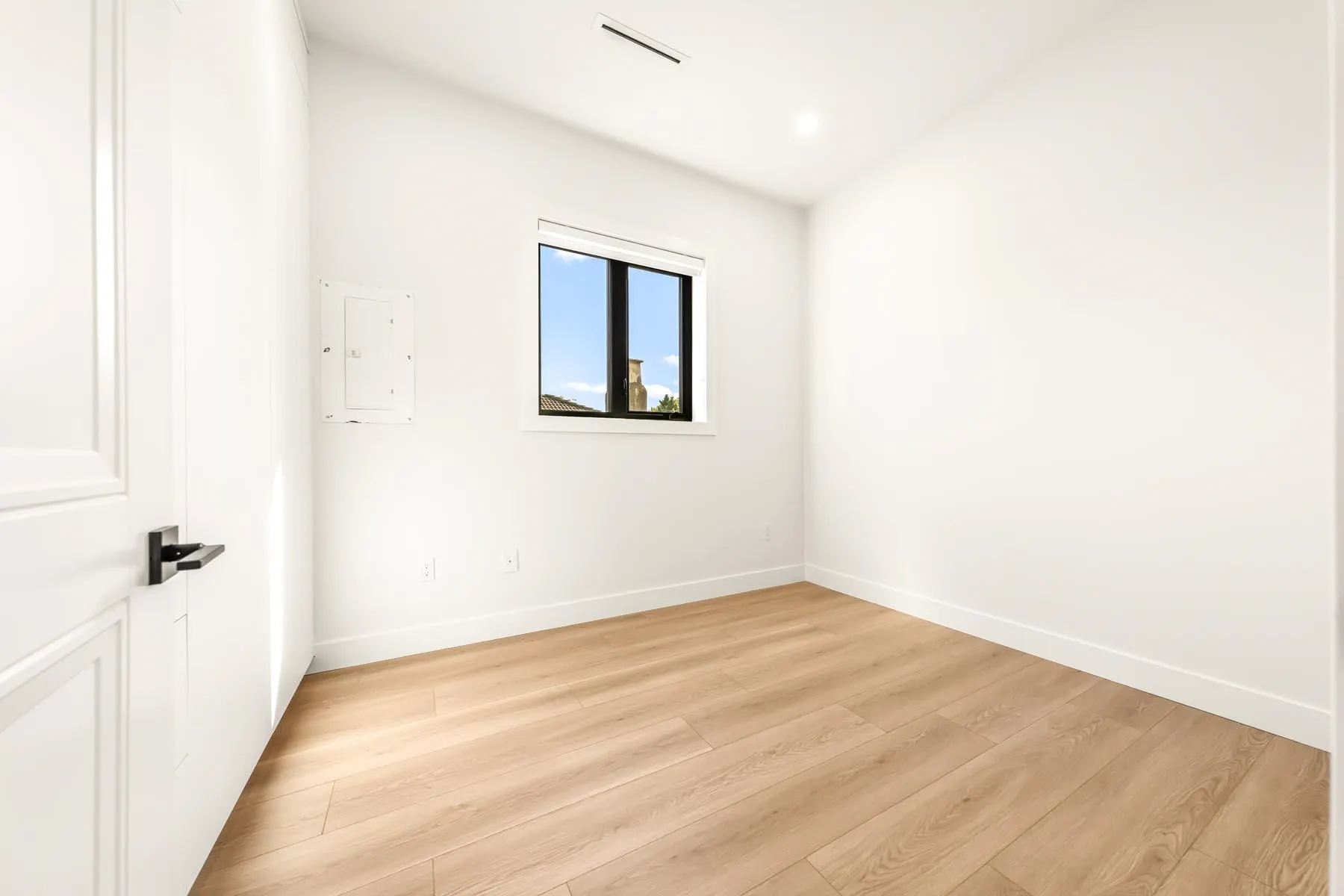 2686 Mcgill Street #1