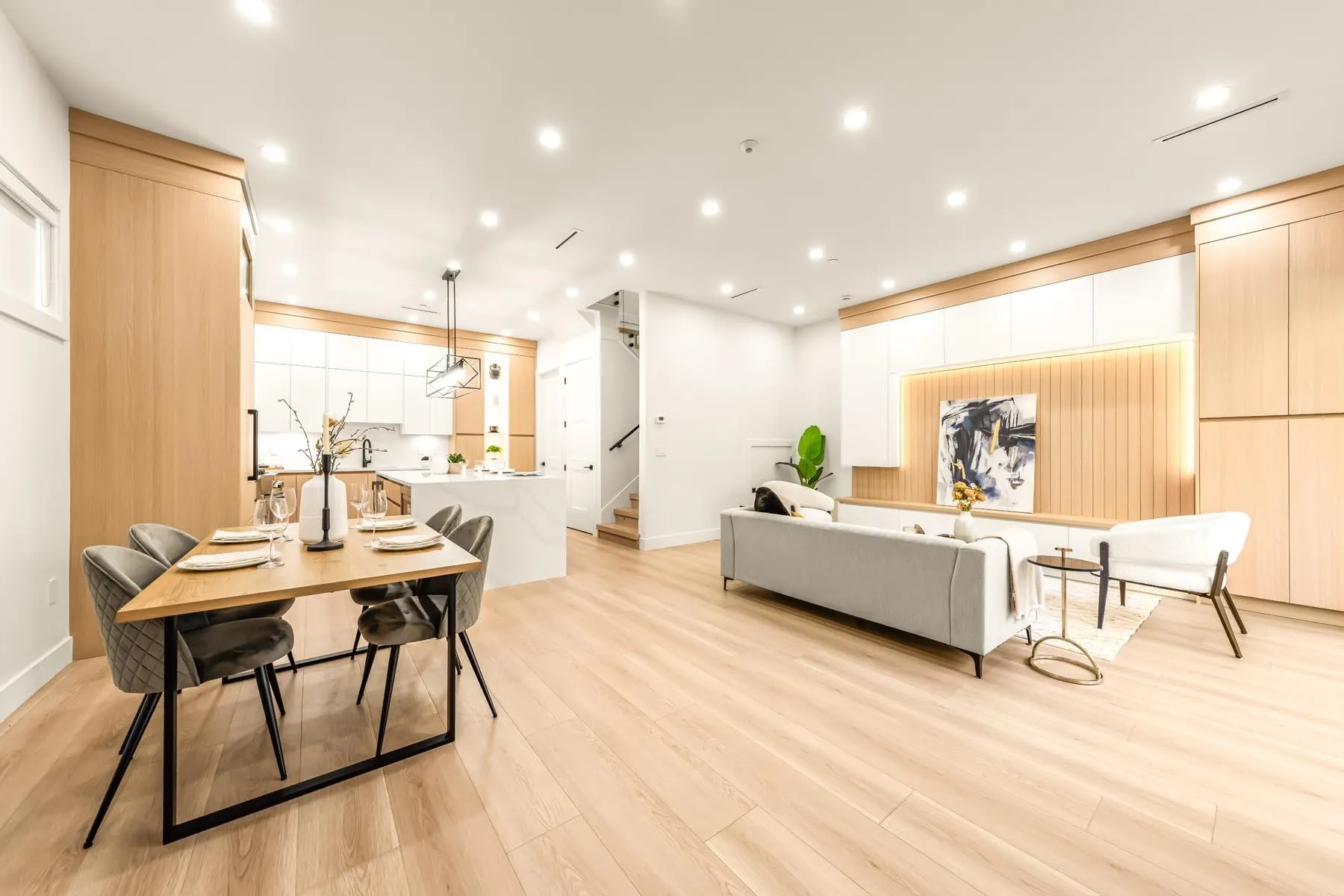 2686 Mcgill Street #1