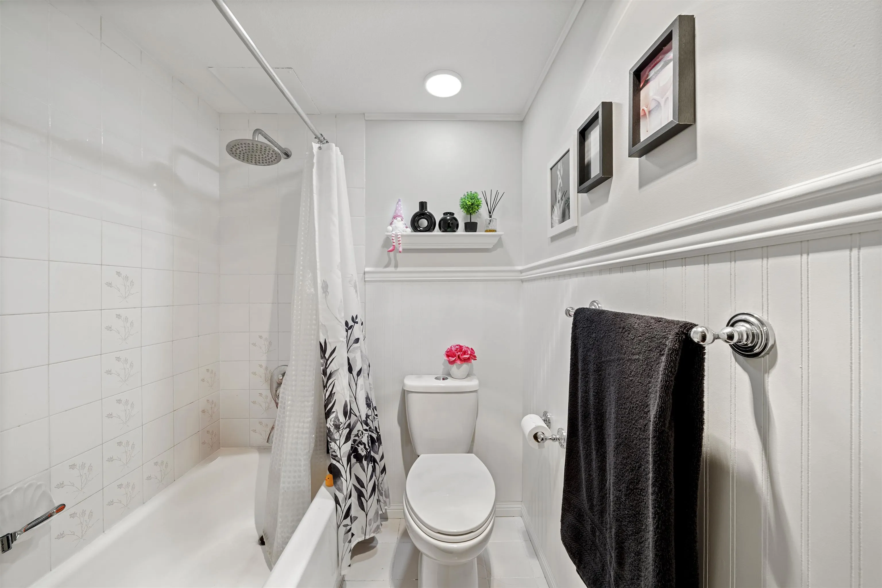 7840 Moffatt Road #205