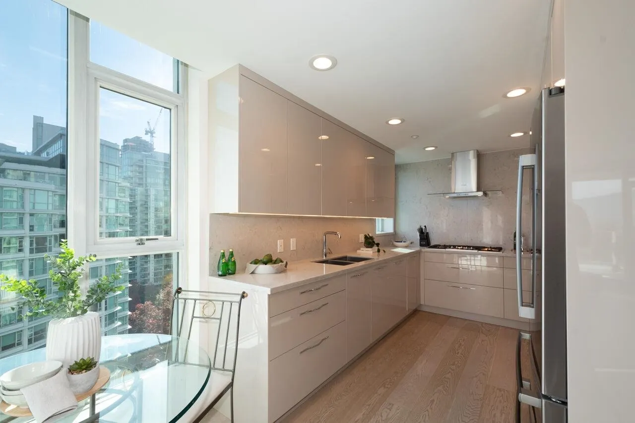 1777 Bayshore Drive #1303