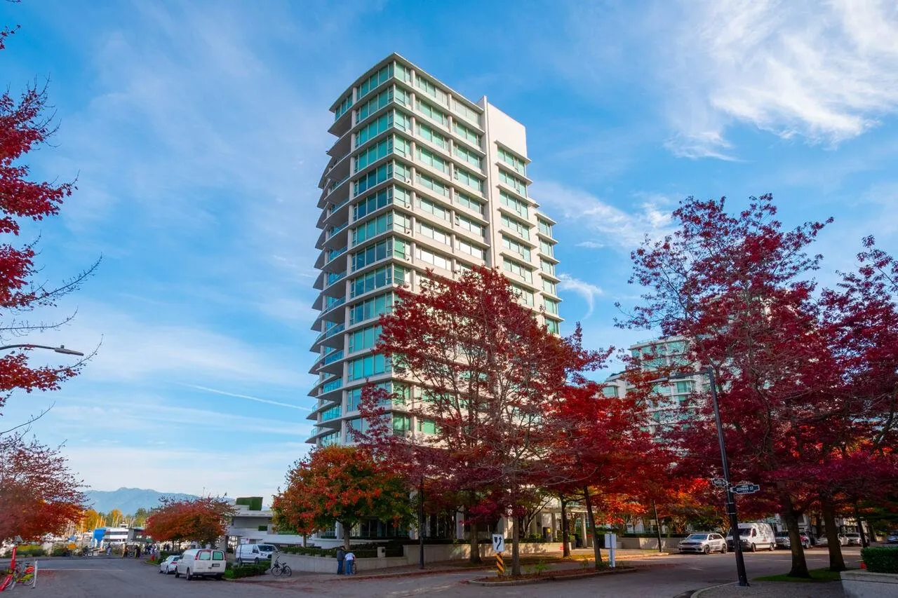1777 Bayshore Drive #1303