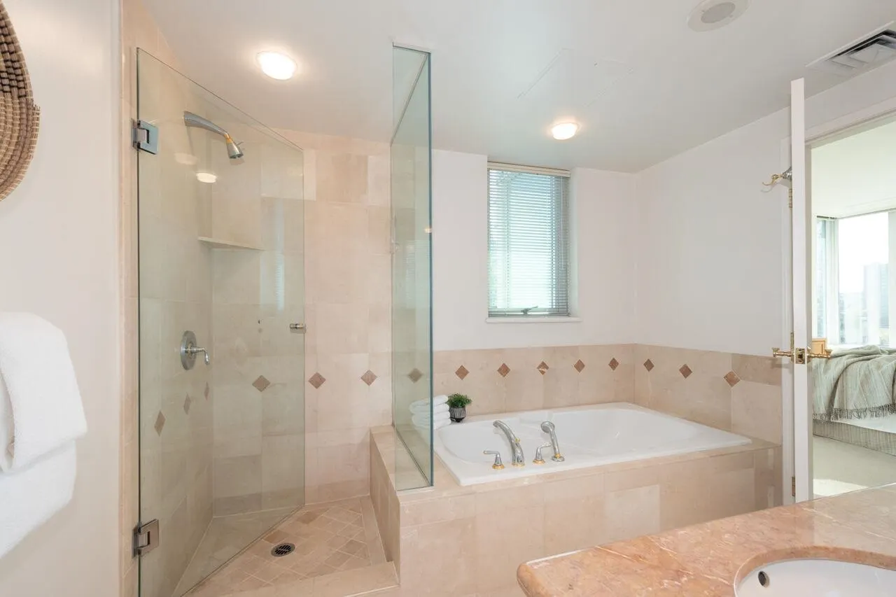 1777 Bayshore Drive #1303