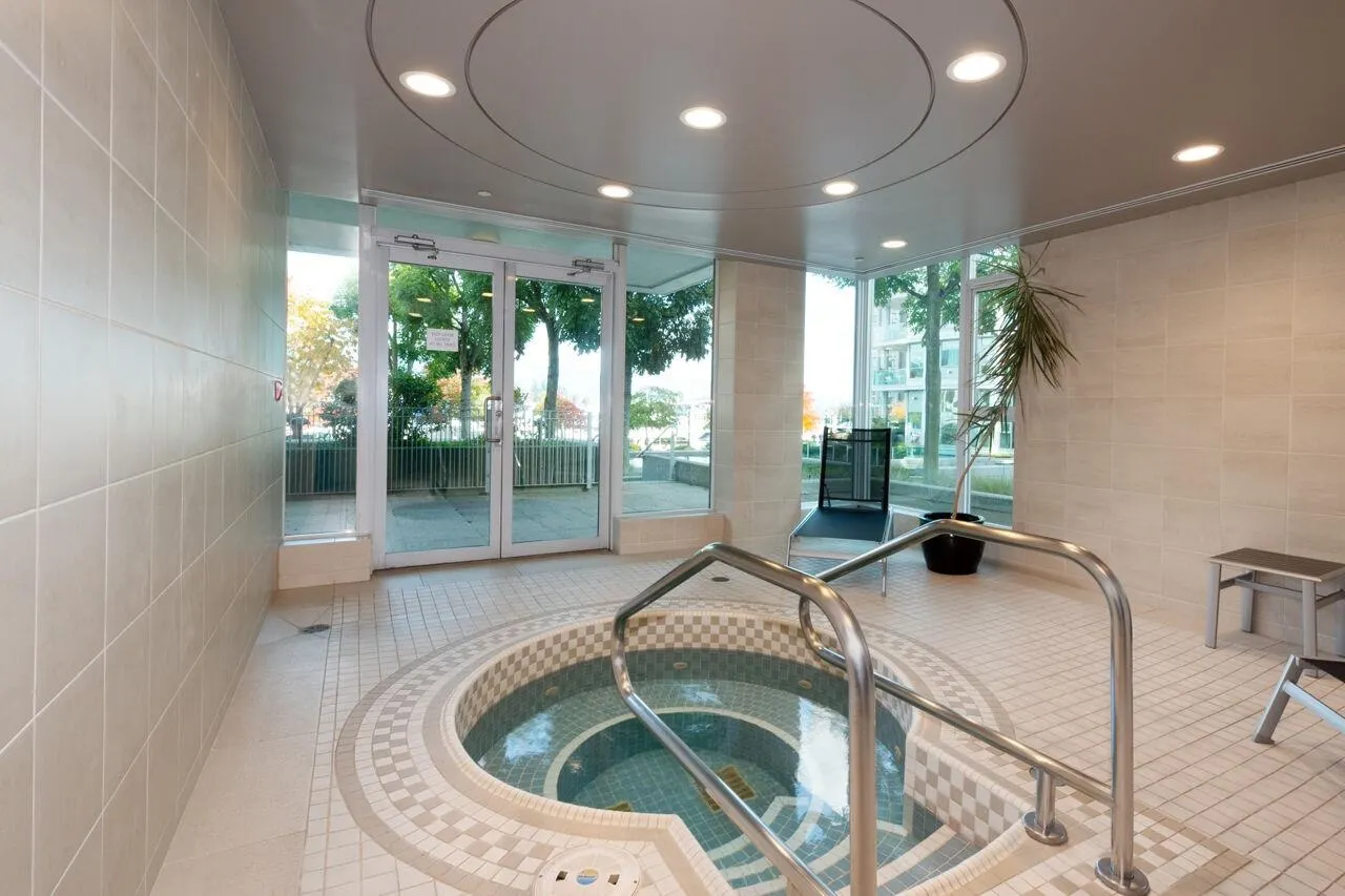 1777 Bayshore Drive #1303