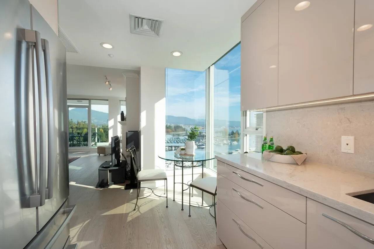 1777 Bayshore Drive #1303