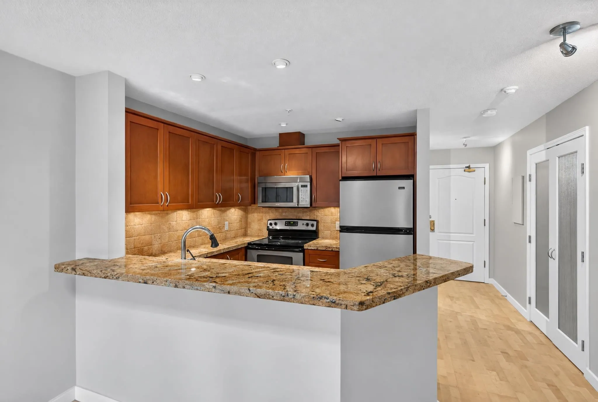 1208 Bidwell Street #105