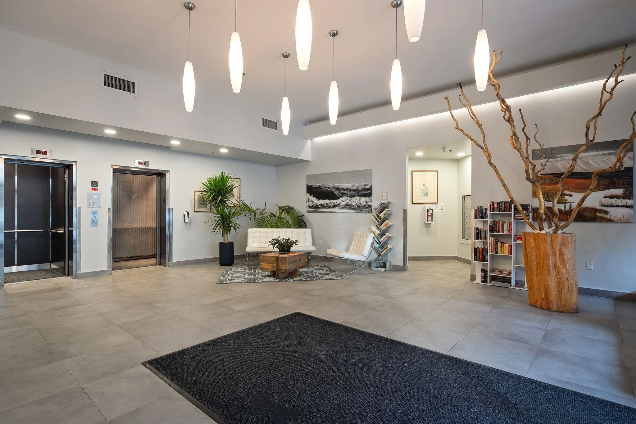 124 W 1st Street #504